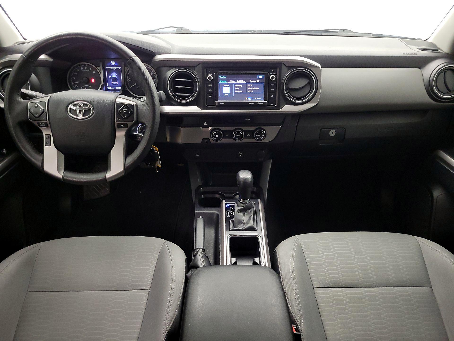 Thumbnail: 2017 Toyota Tacoma - 9