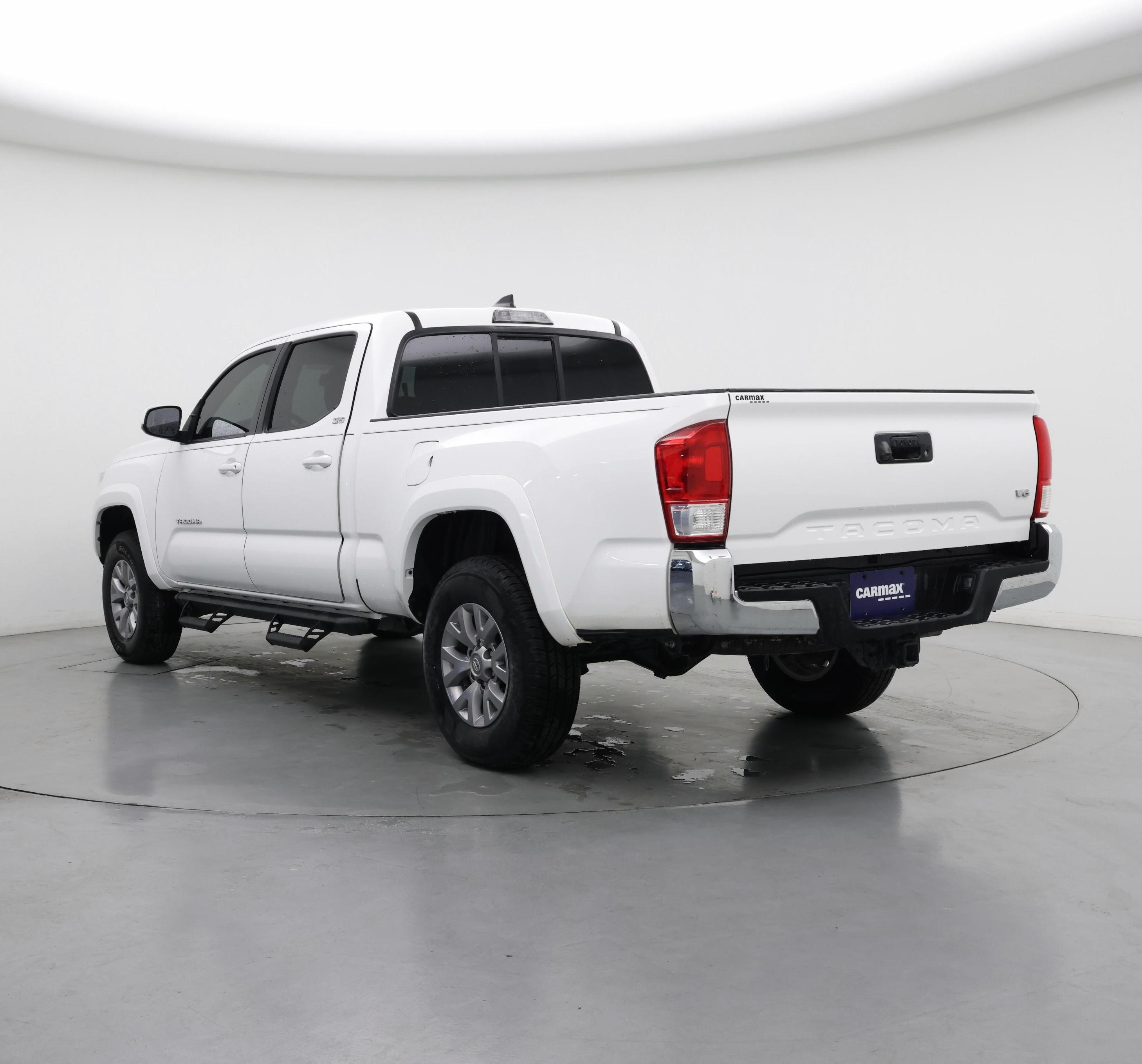 Thumbnail: 2017 Toyota Tacoma - 2
