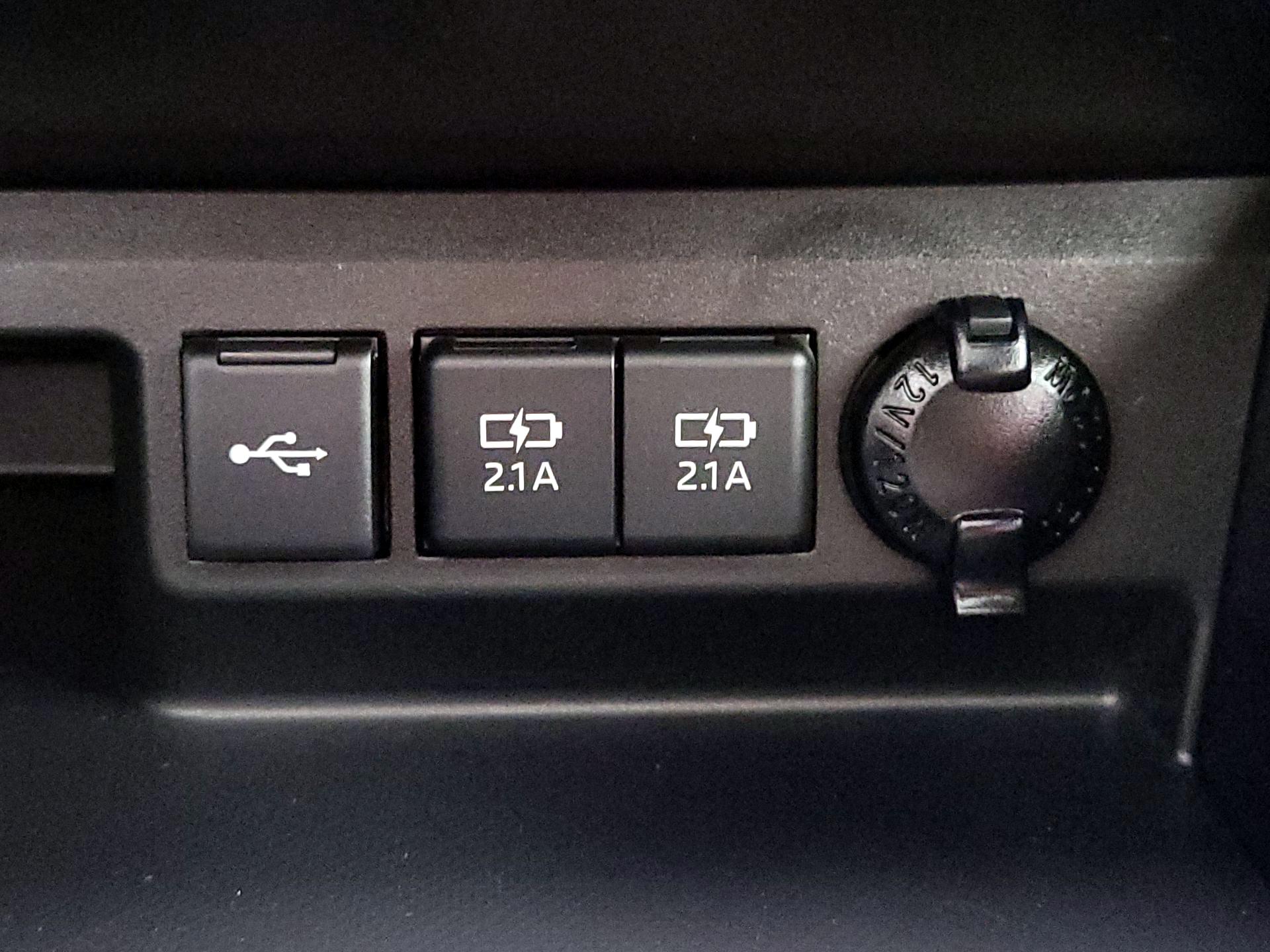 Thumbnail: 2021 Toyota Highlander - 18