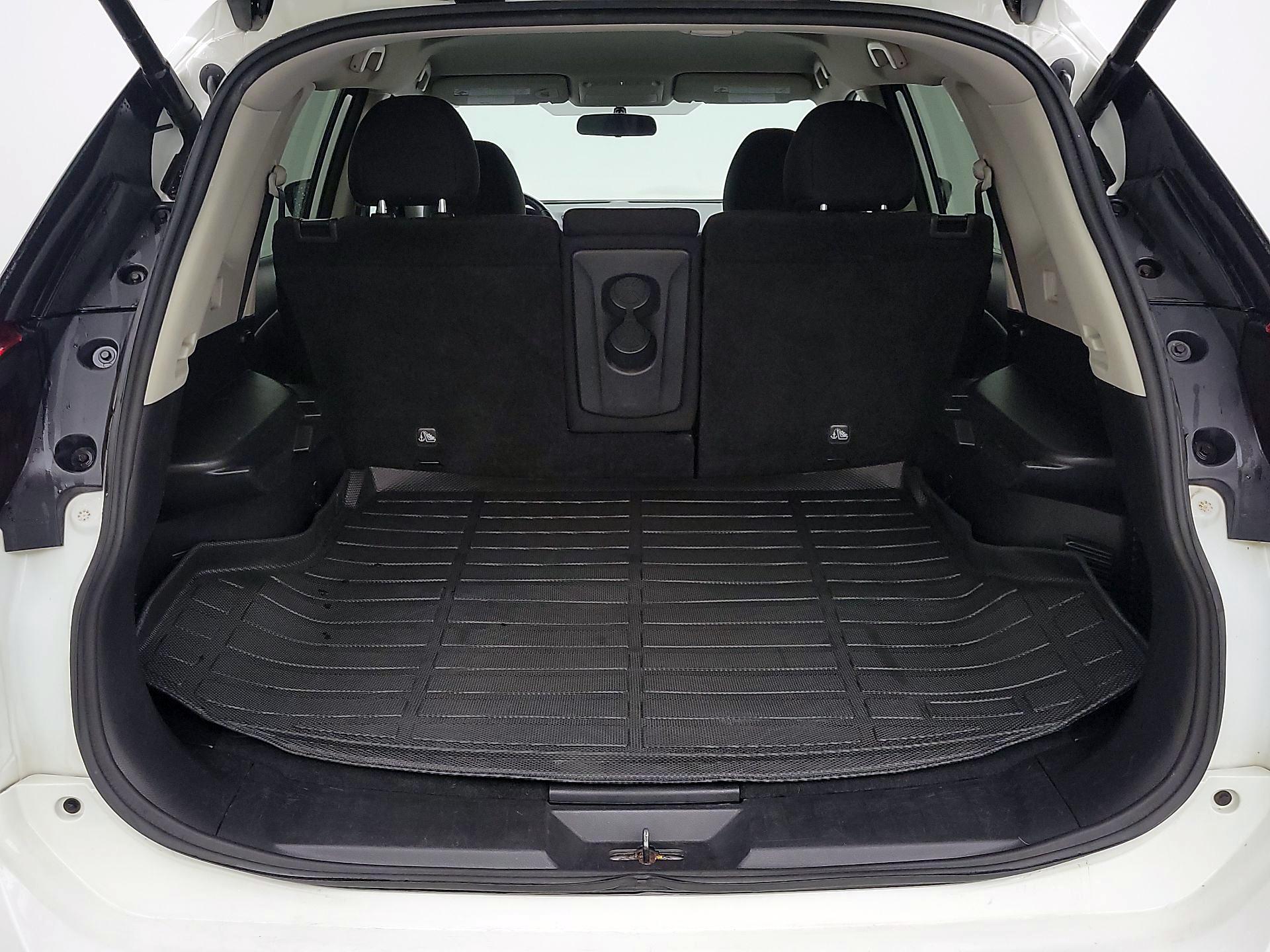 Thumbnail: 2018 Nissan Rogue - 20