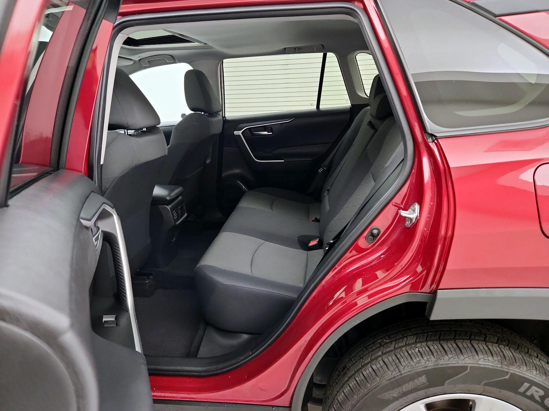 Thumbnail: 2023 Toyota RAV4 - 20