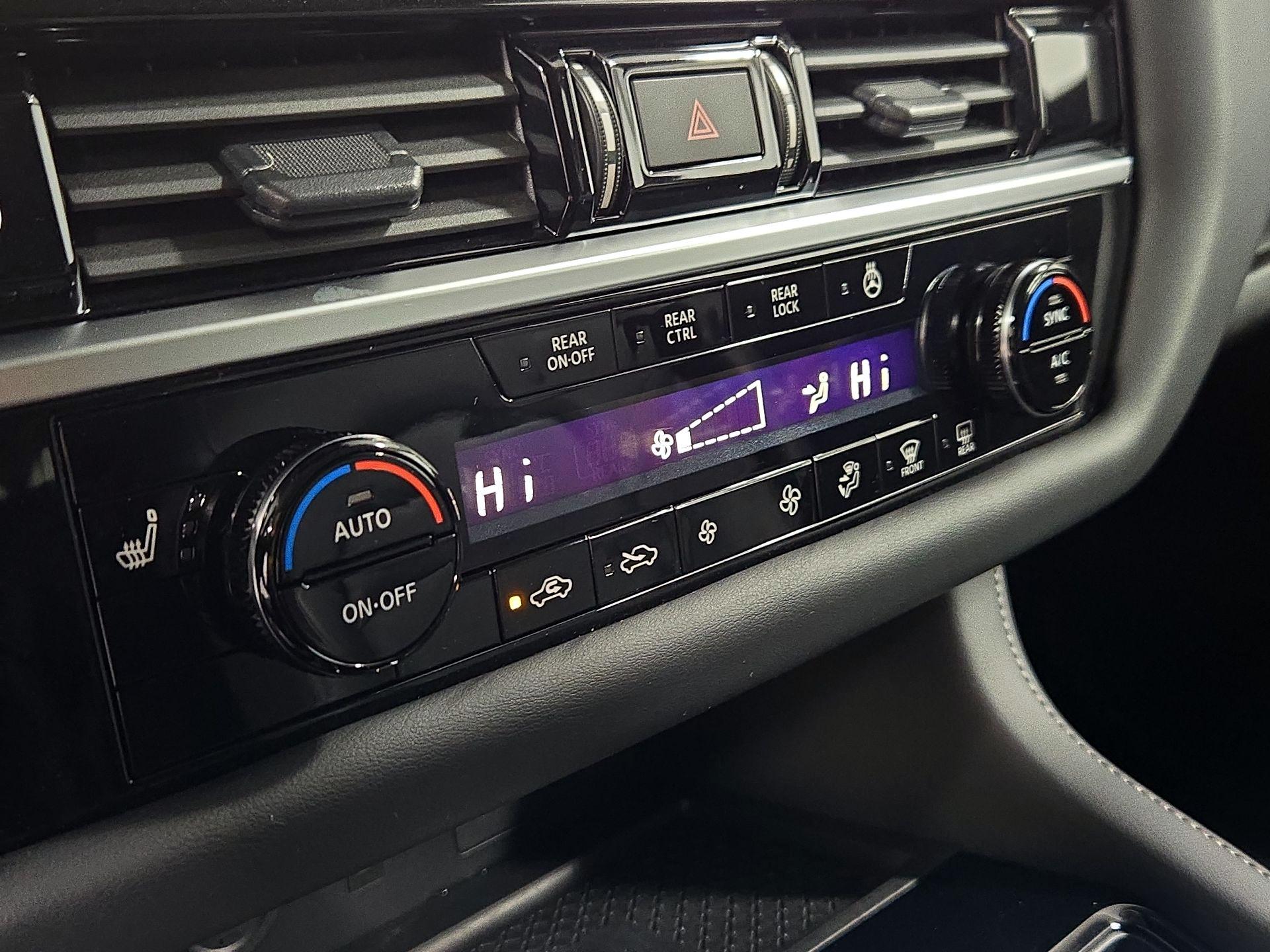 Thumbnail: 2024 Nissan Pathfinder - 17