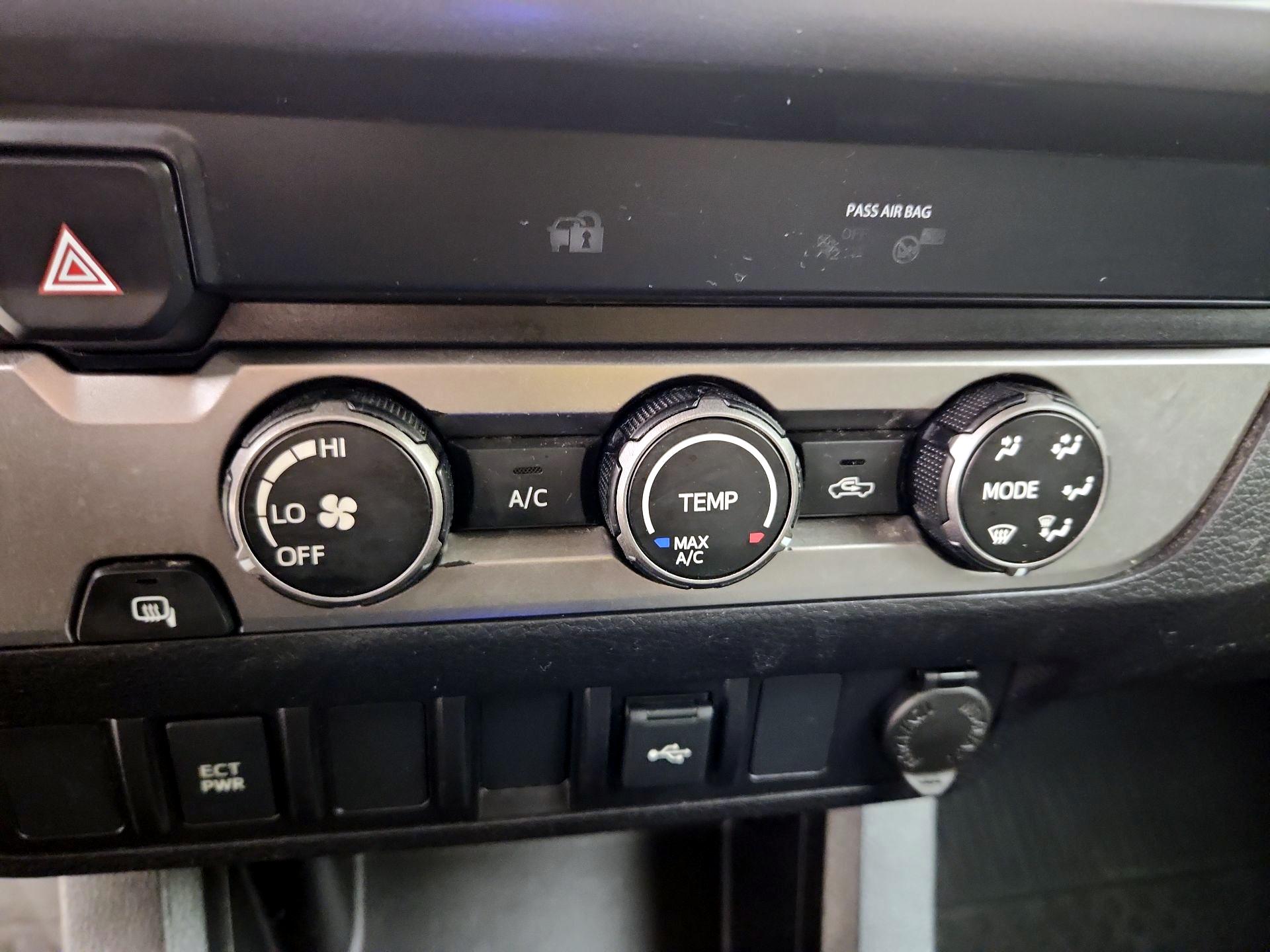 Thumbnail: 2021 Toyota Tacoma - 16