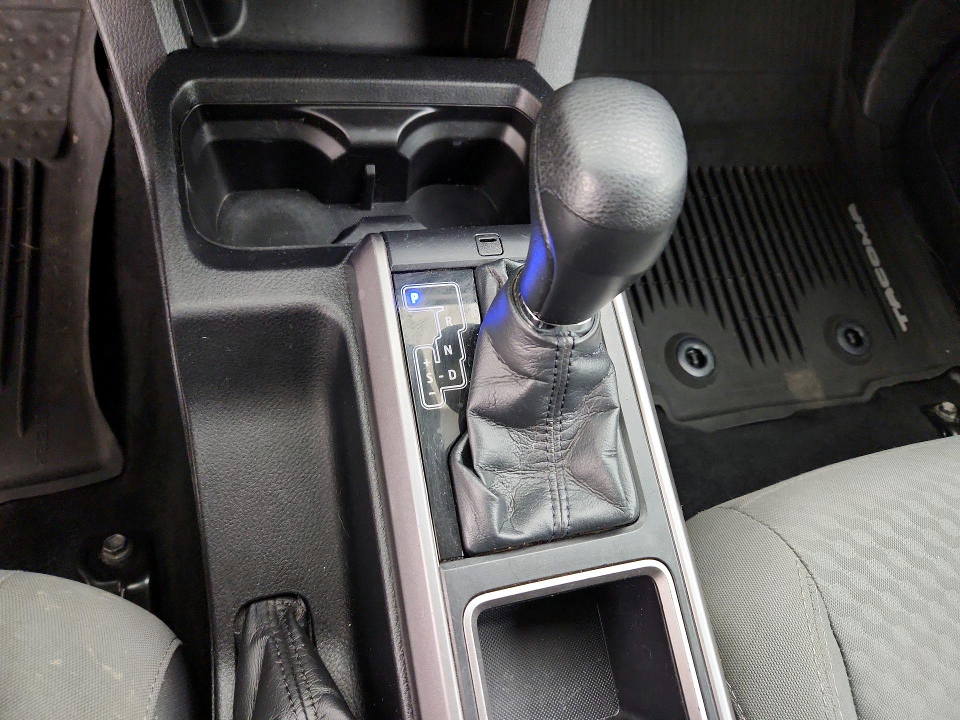 Thumbnail: 2021 Toyota Tacoma - 17