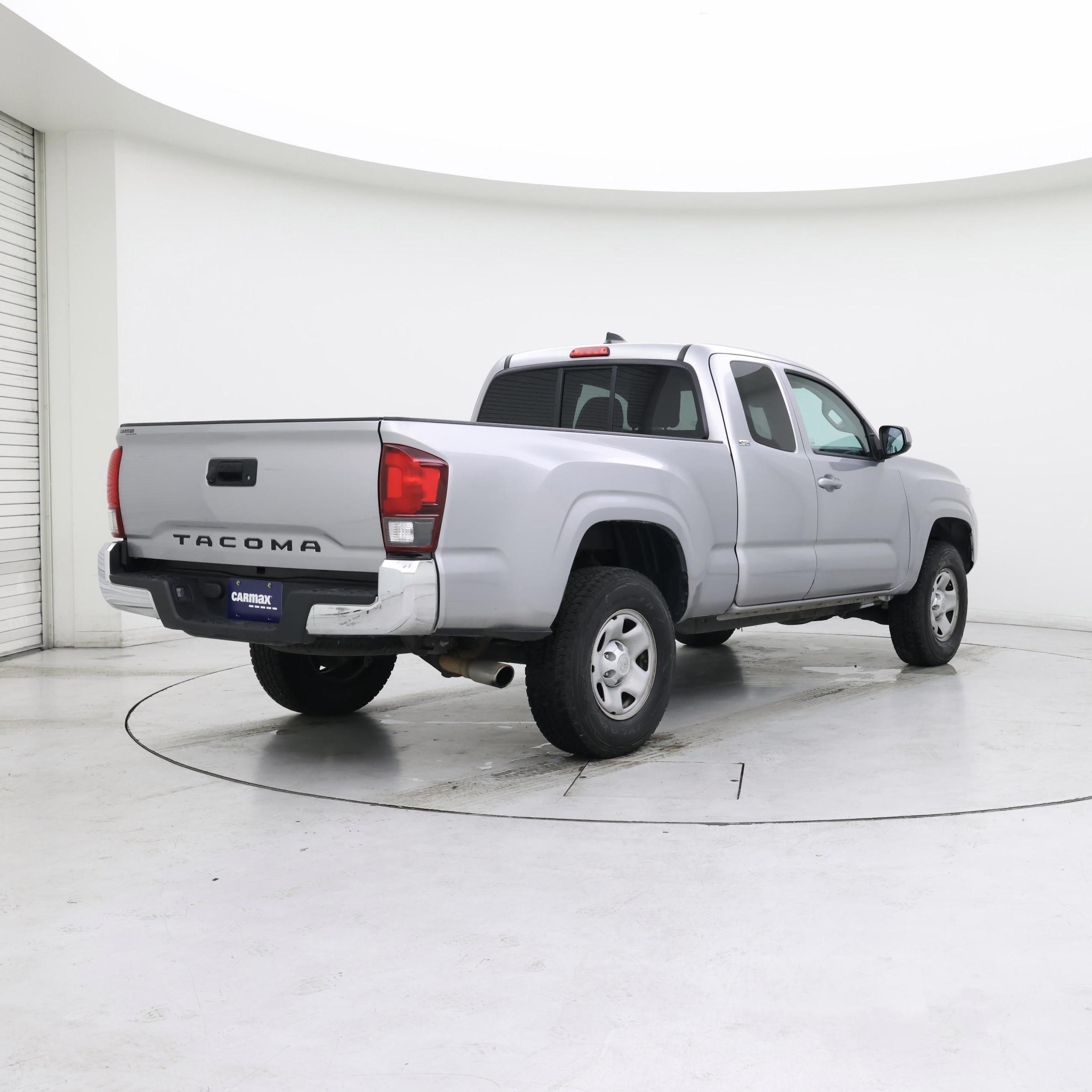 Thumbnail: 2021 Toyota Tacoma - 8