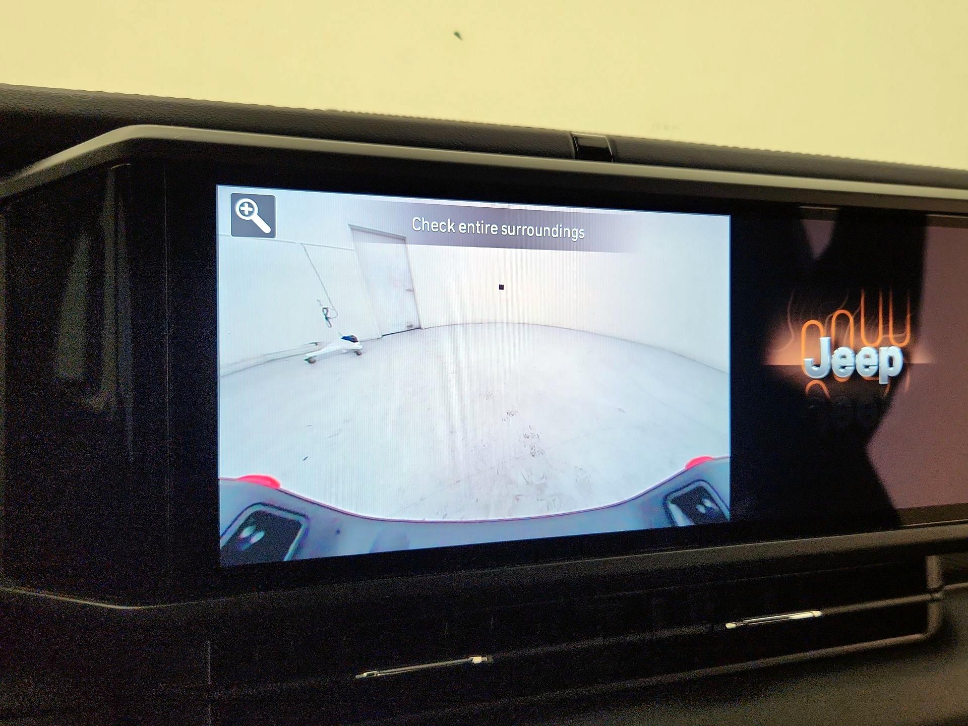 Thumbnail: 2025 Jeep Gladiator - 14