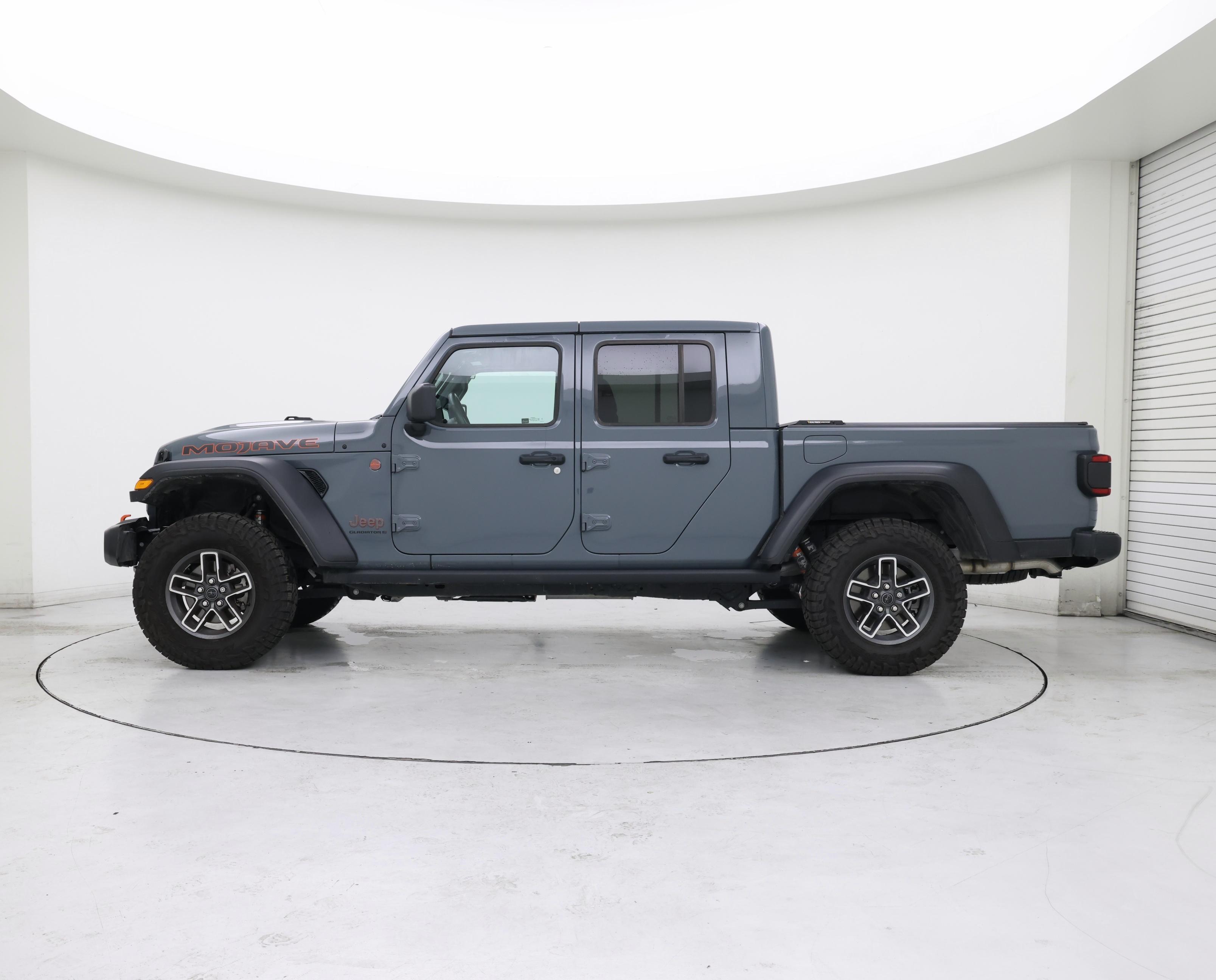 Thumbnail: 2025 Jeep Gladiator - 3