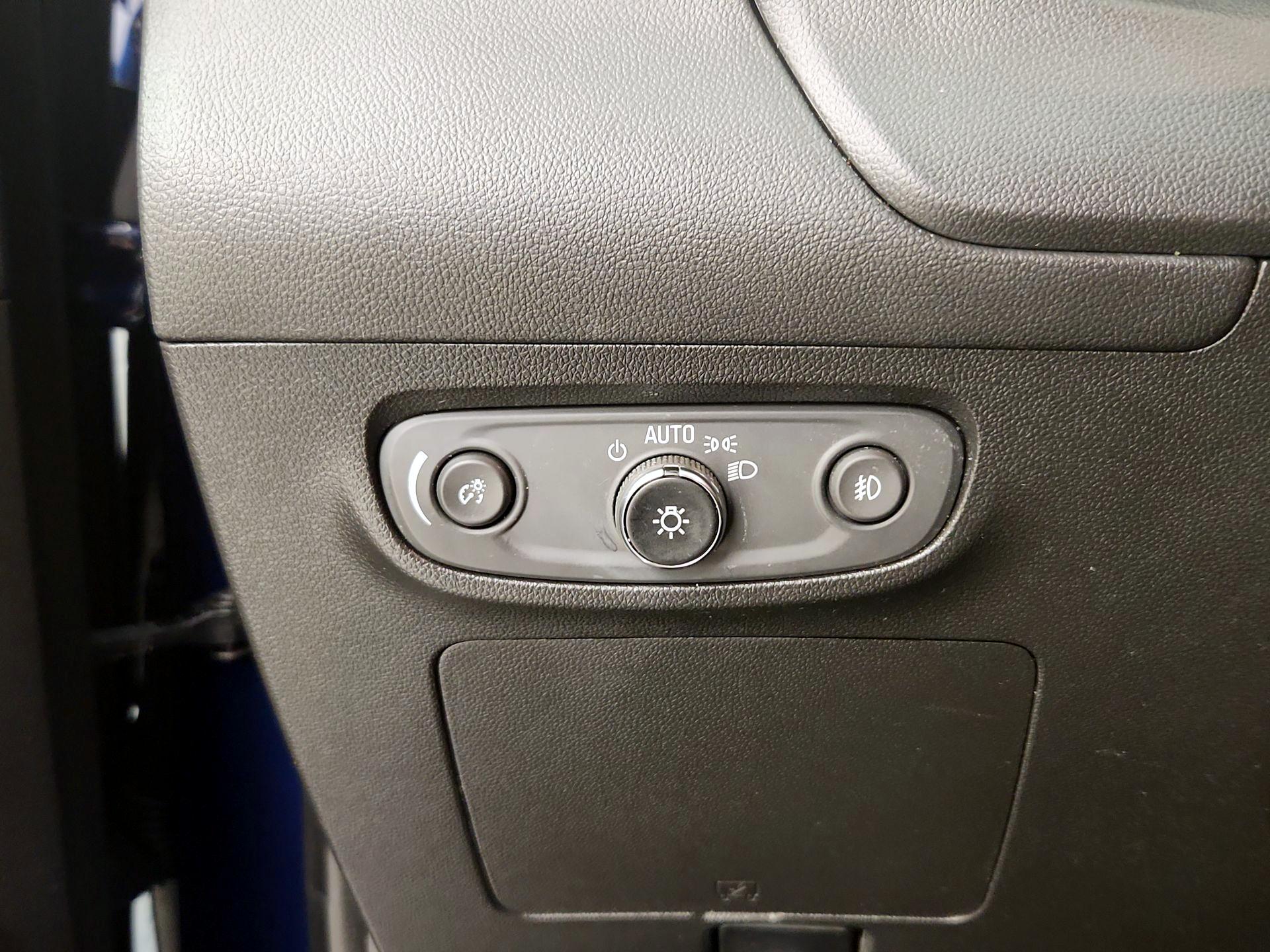 Thumbnail: 2023 Buick Encore GX - 13