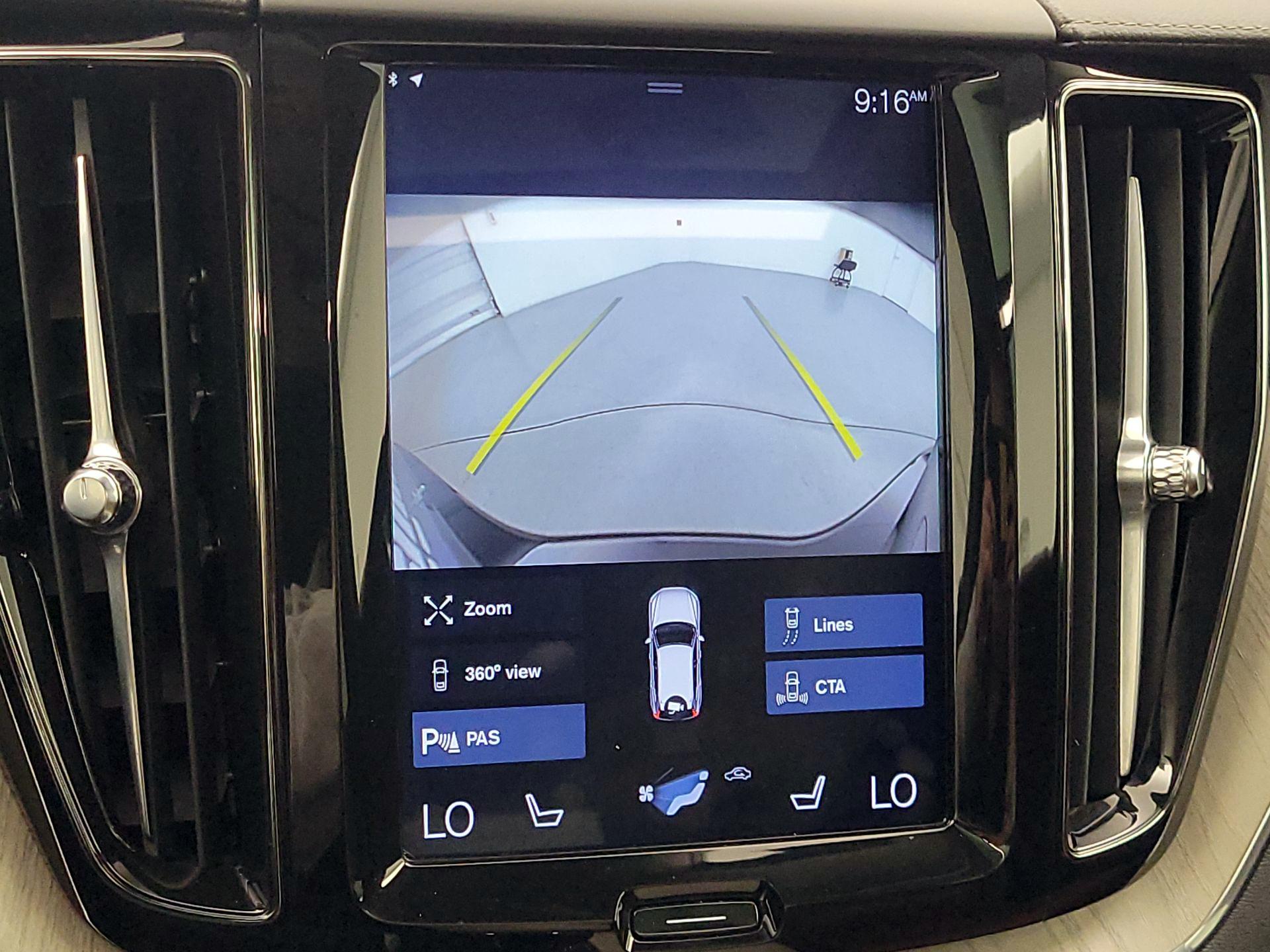 Thumbnail: 2020 Volvo XC60 - 15