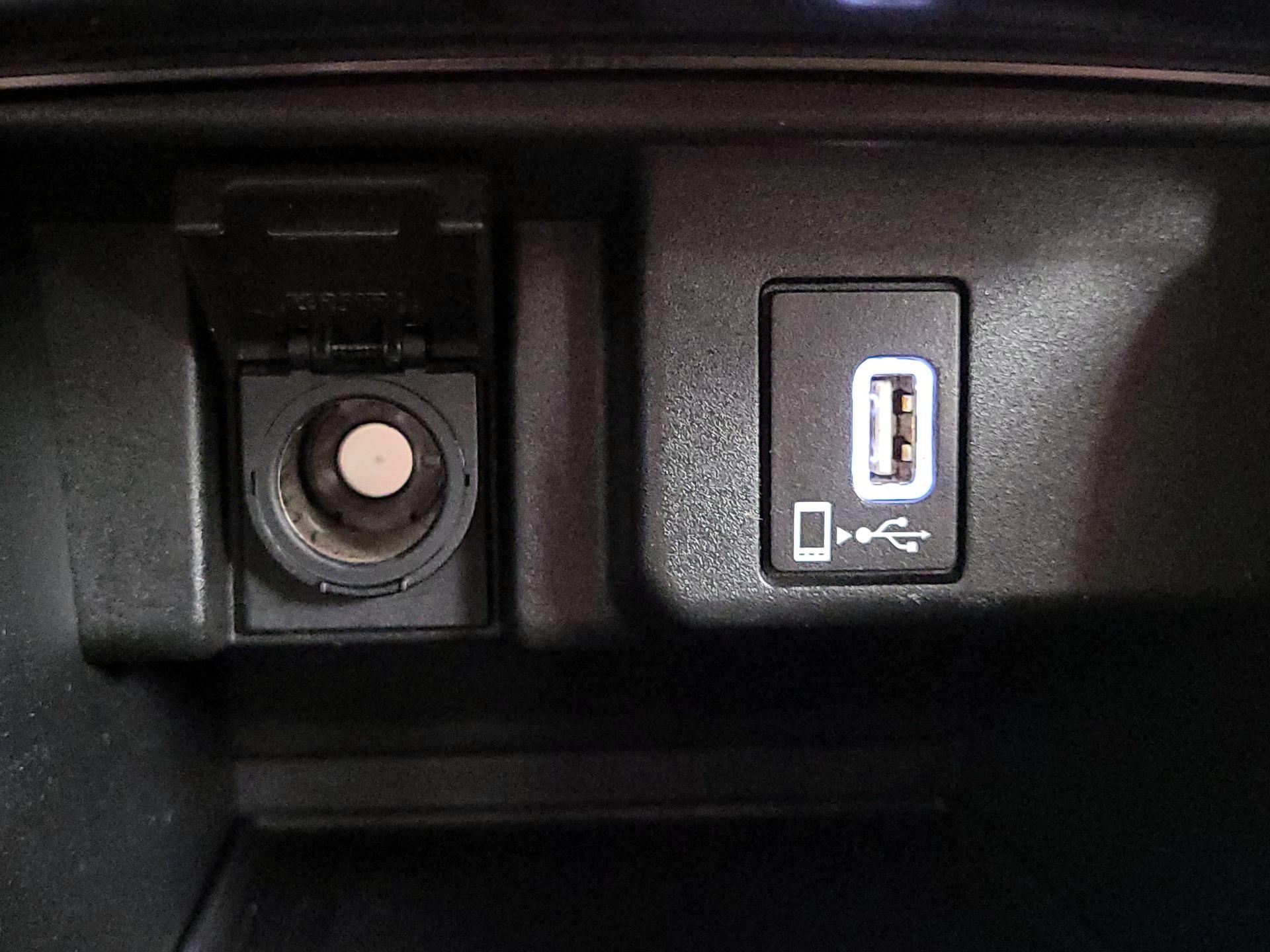 Thumbnail: 2018 Honda Accord - 18