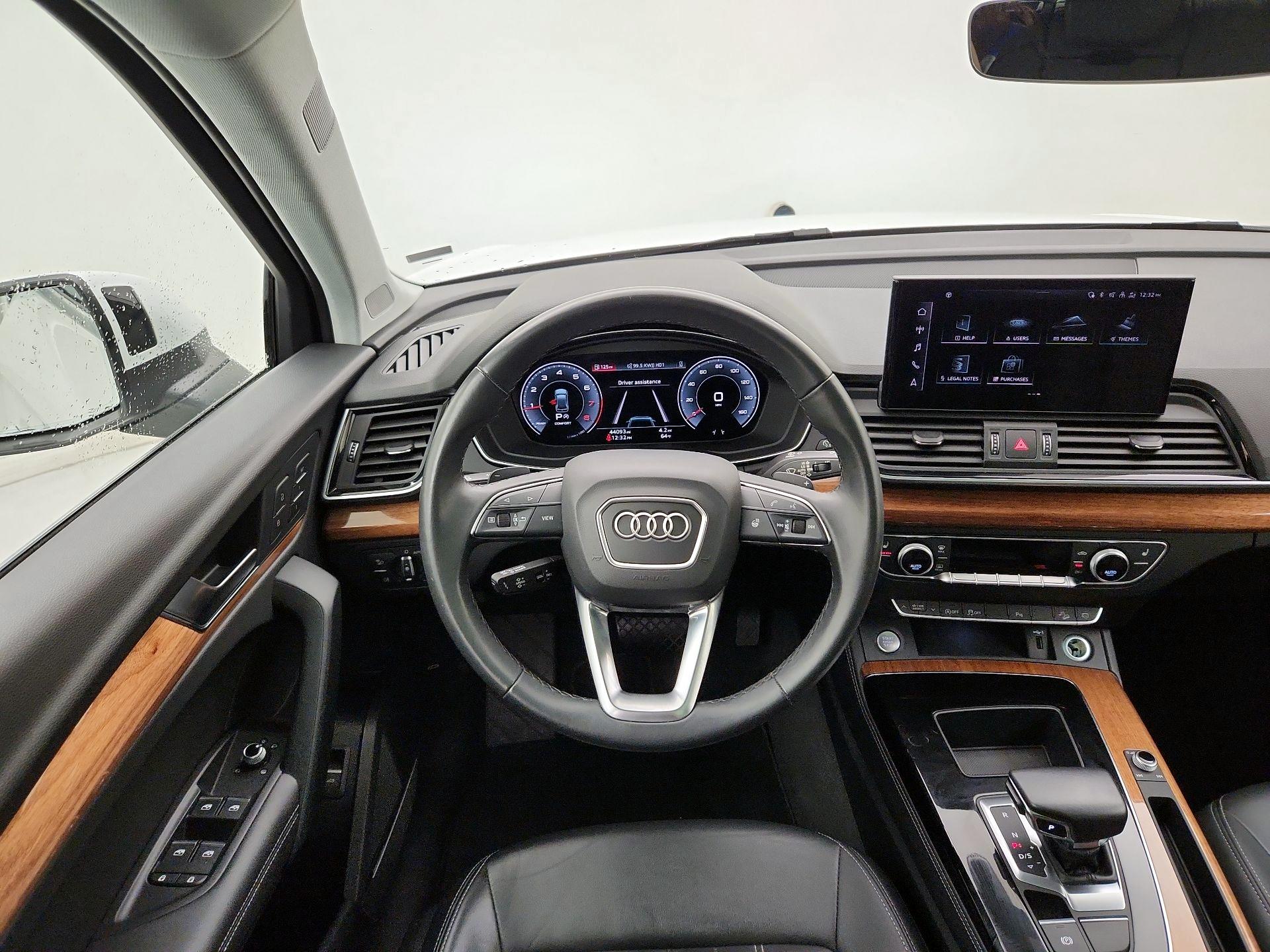 Thumbnail: 2023 Audi Q5 - 10