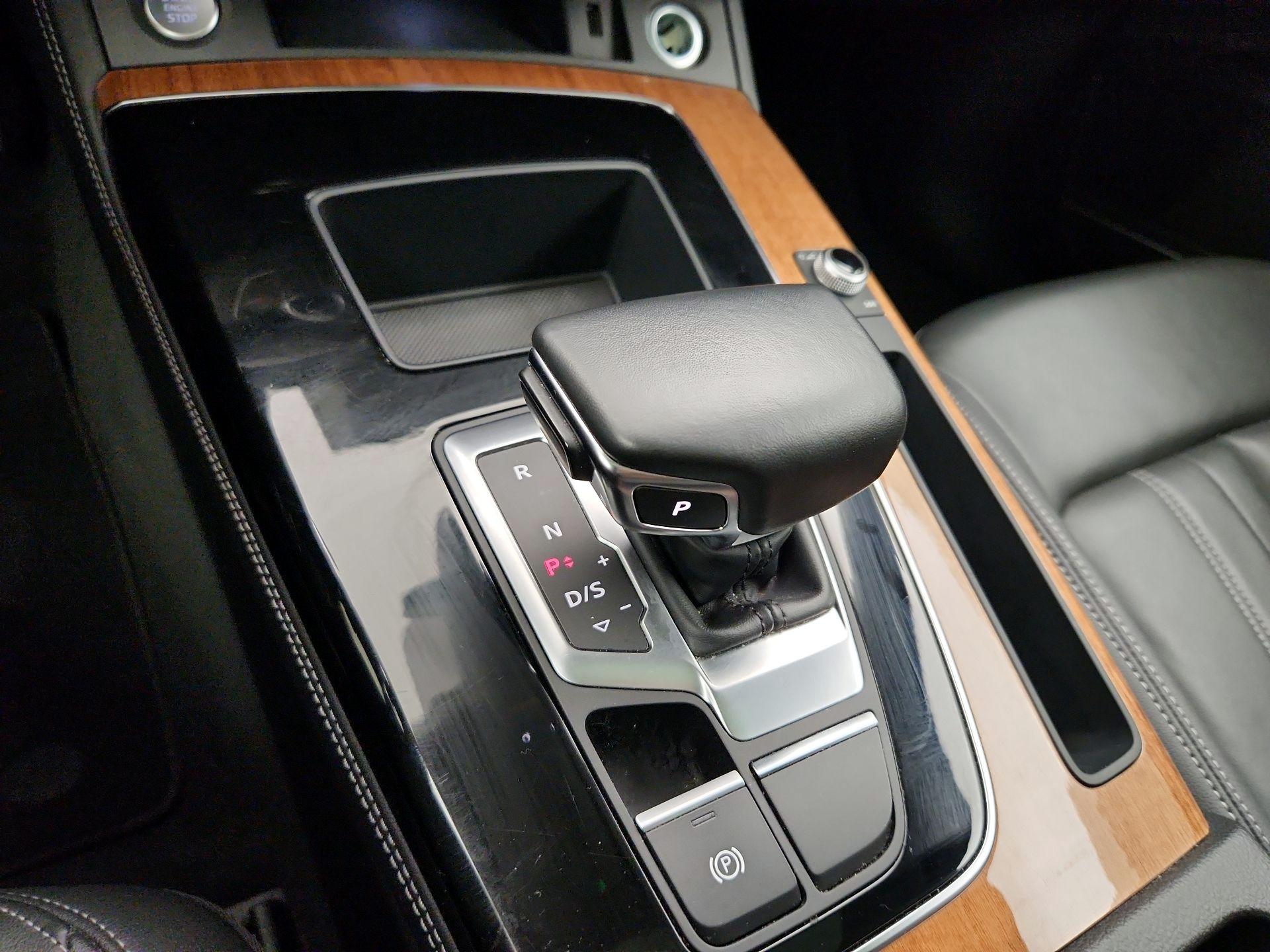 Thumbnail: 2023 Audi Q5 - 17