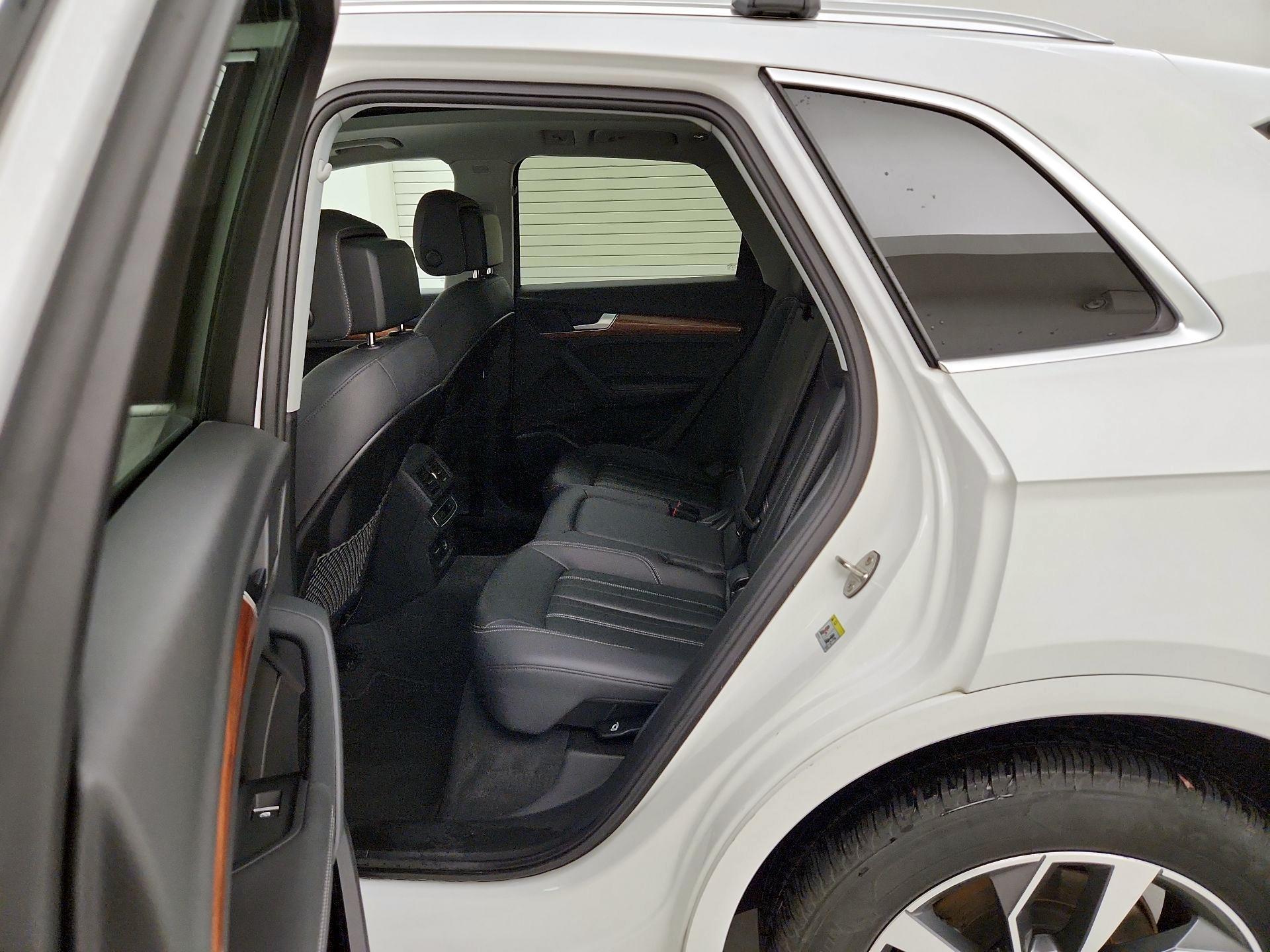 Thumbnail: 2023 Audi Q5 - 20