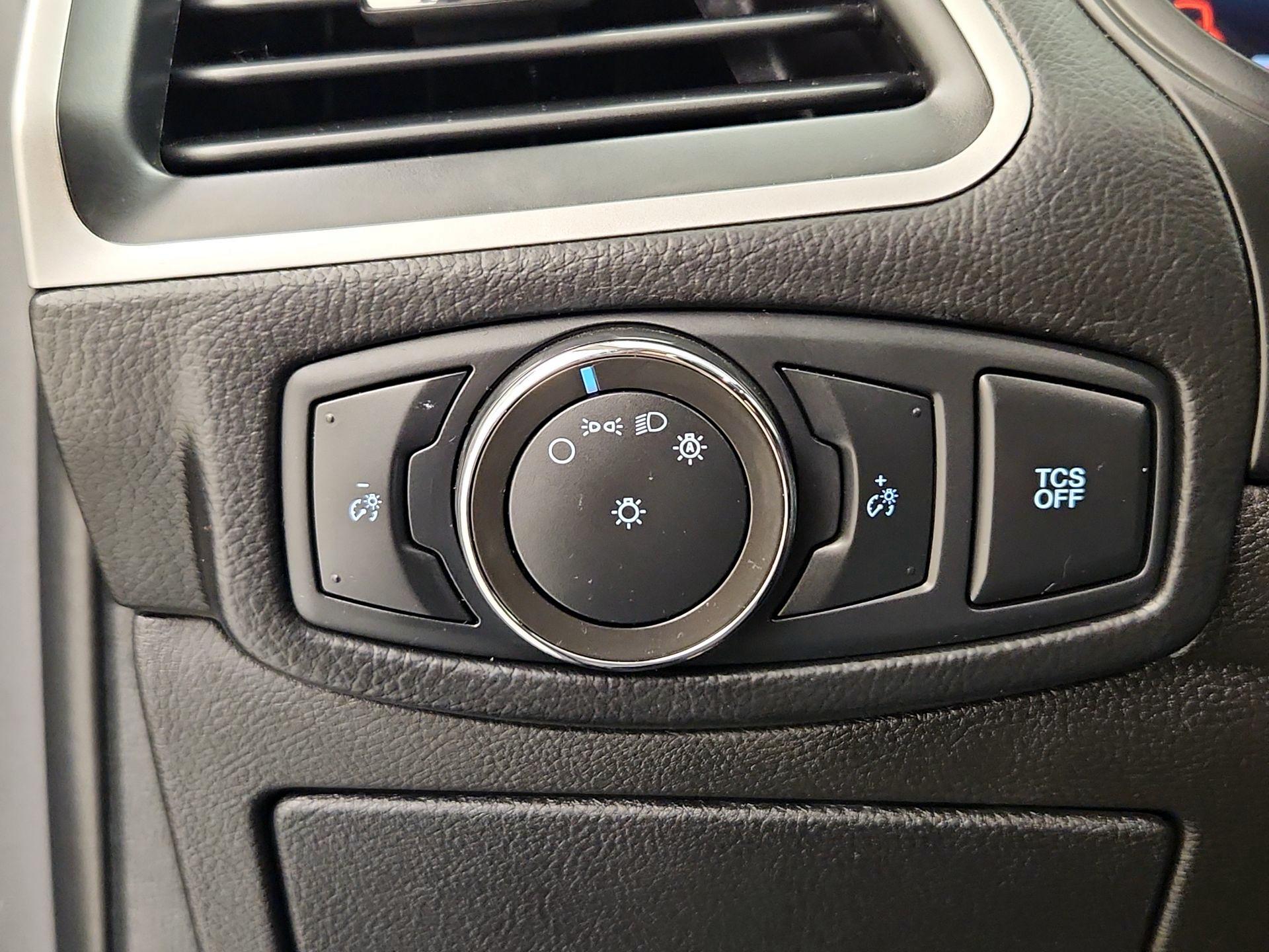 Thumbnail: 2022 Ford Edge - 13