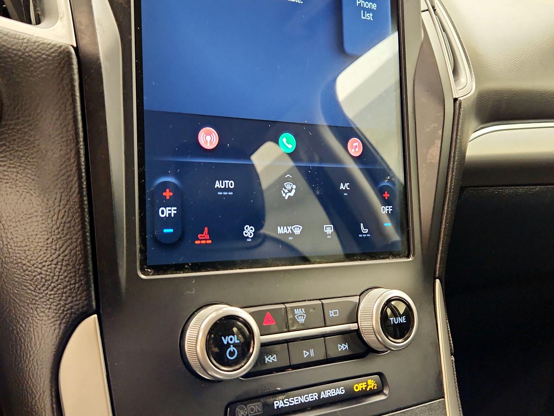 Thumbnail: 2022 Ford Edge - 16