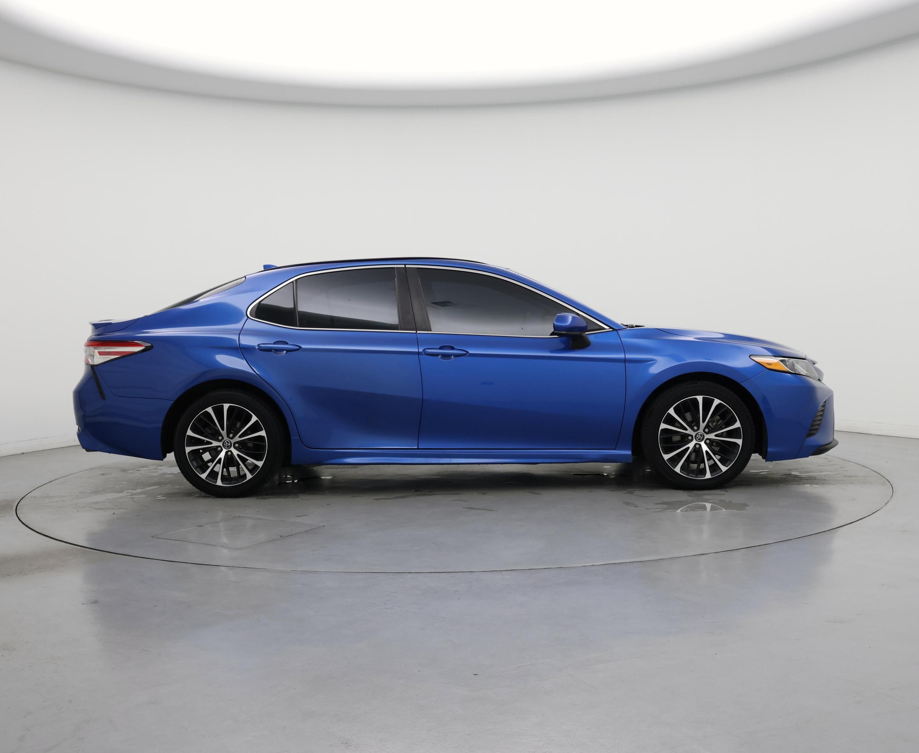 Thumbnail: 2020 Toyota Camry - 7