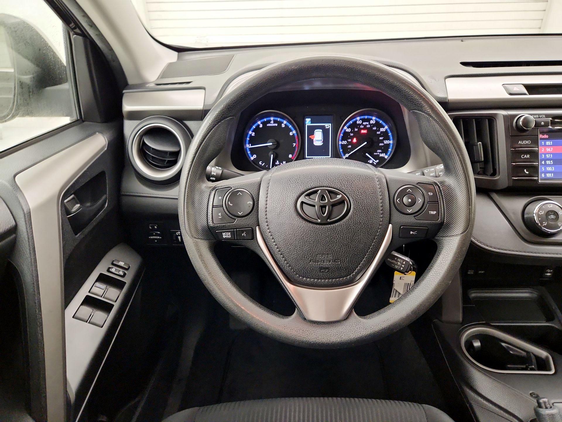Thumbnail: 2017 Toyota RAV4 - 10