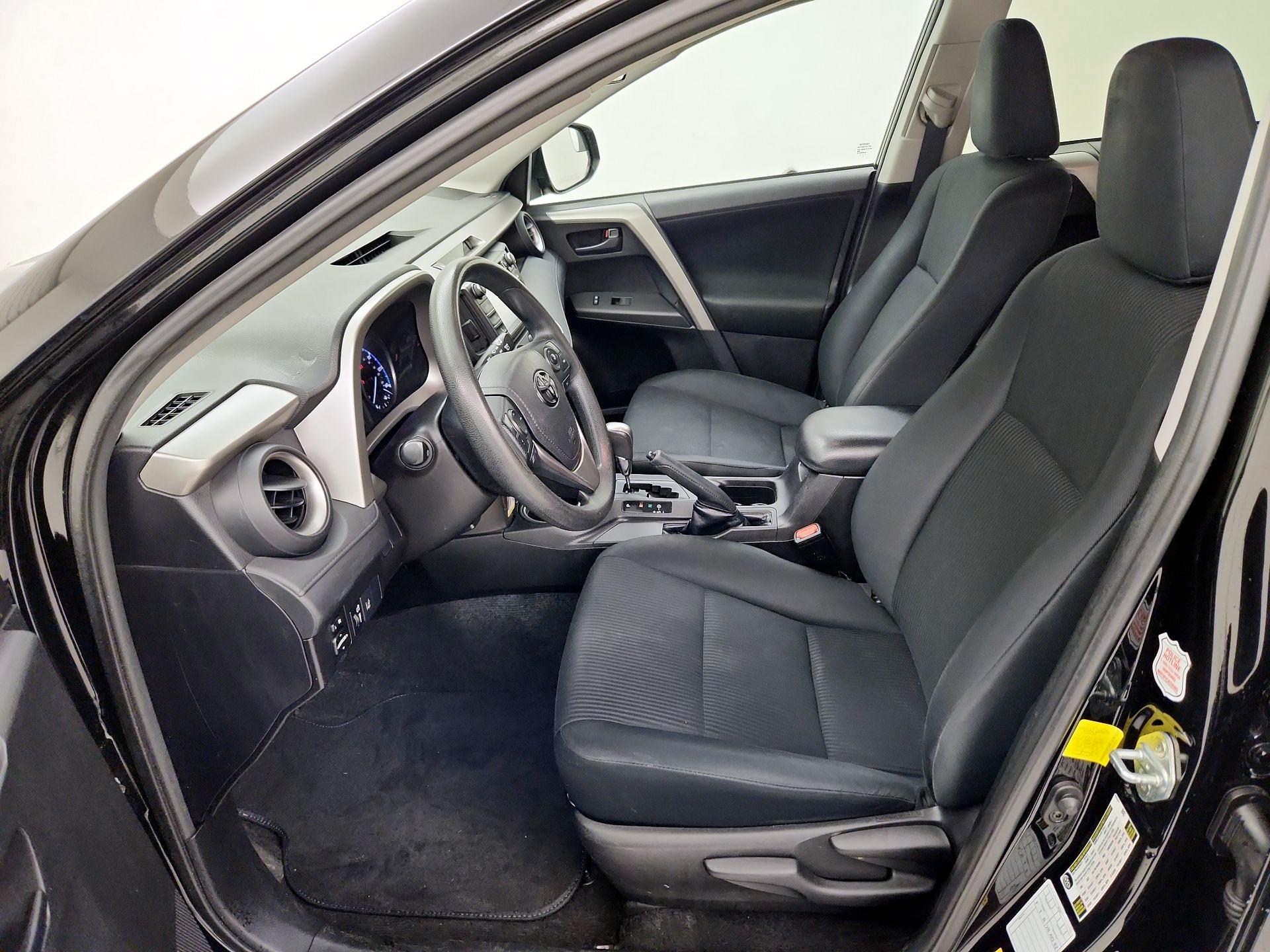 Thumbnail: 2017 Toyota RAV4 - 11