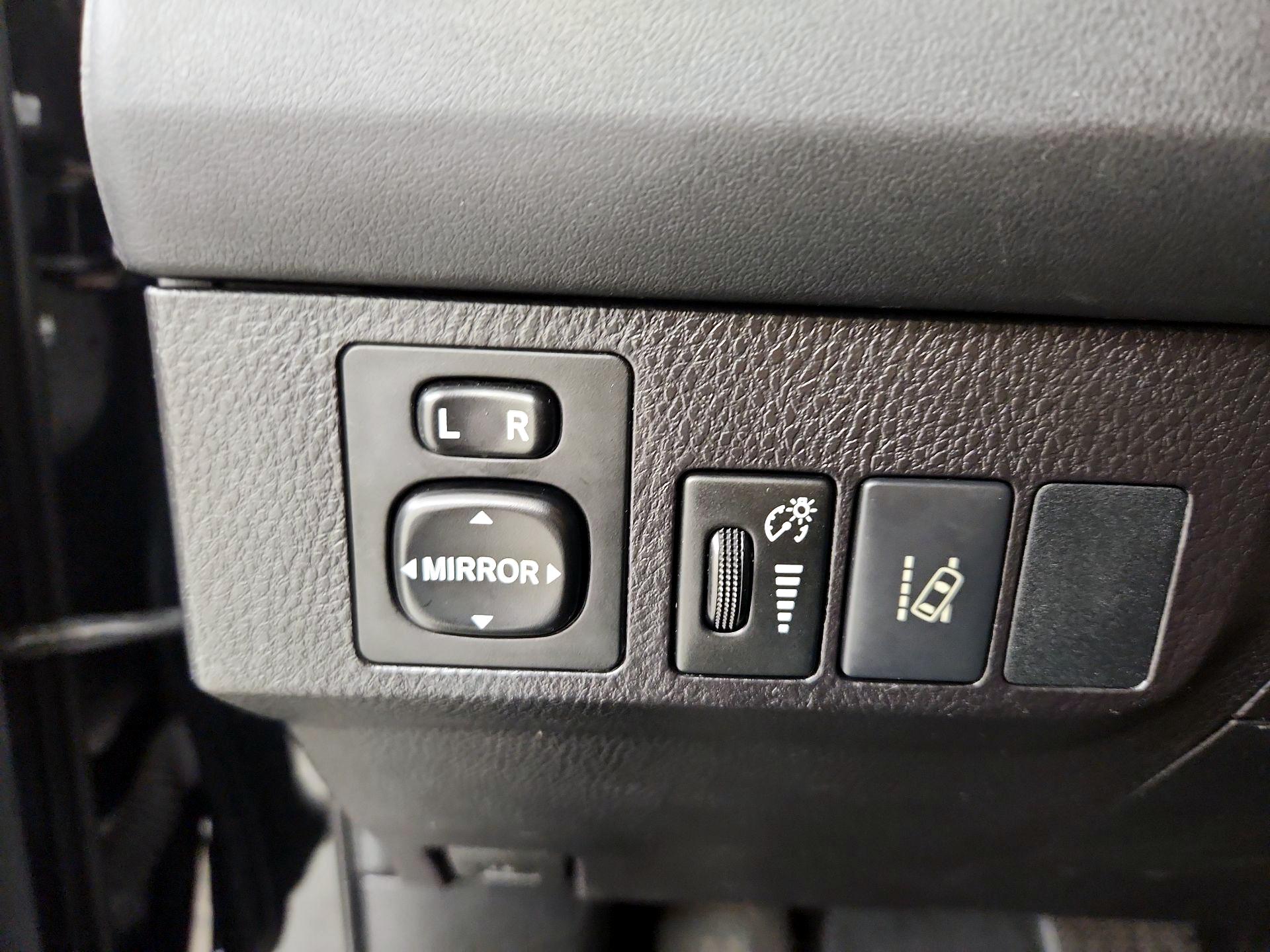 Thumbnail: 2017 Toyota RAV4 - 13