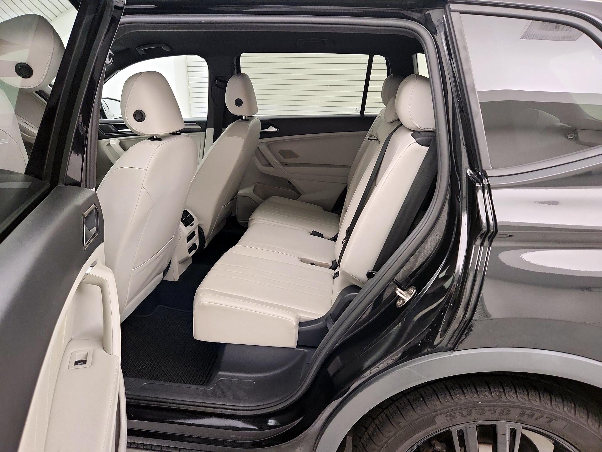 Thumbnail: 2022 Volkswagen Tiguan - 19