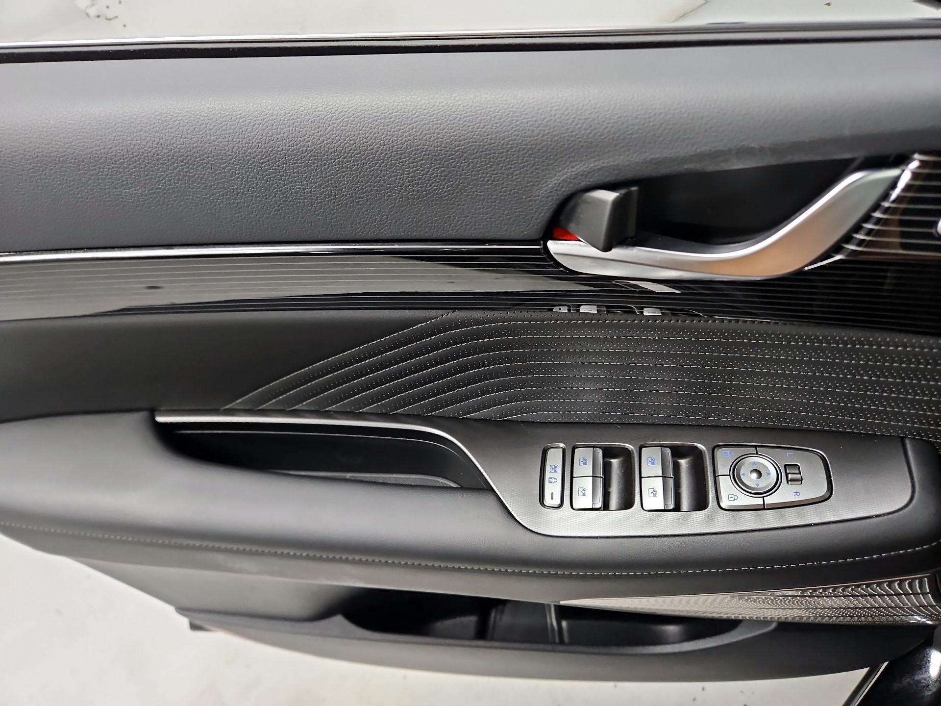 Thumbnail: 2025 Hyundai Palisade - 12