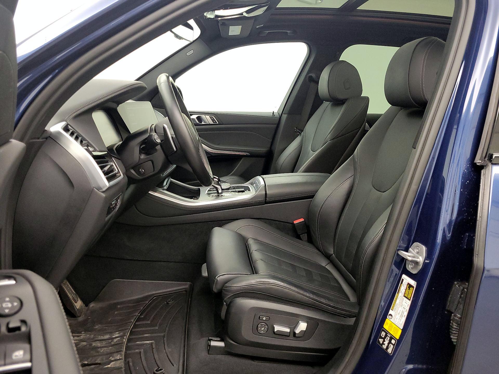 Thumbnail: 2022 BMW X5 - 11