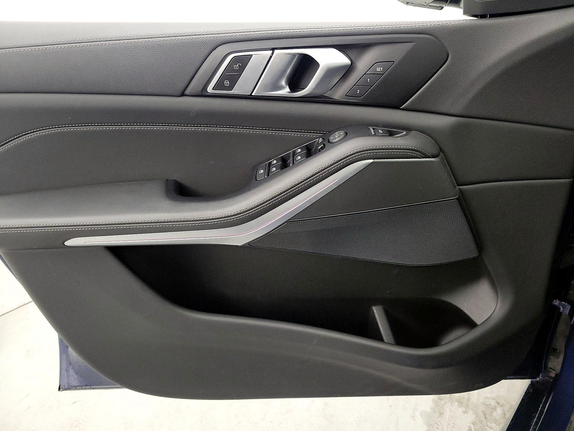 Thumbnail: 2022 BMW X5 - 12