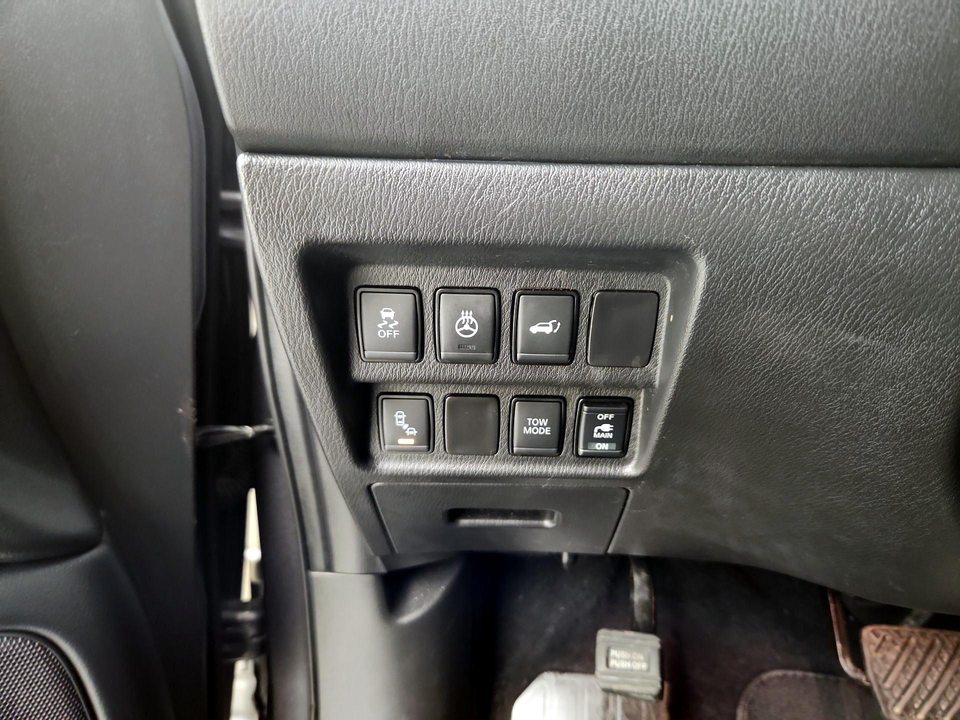 Thumbnail: 2019 Nissan Pathfinder - 13