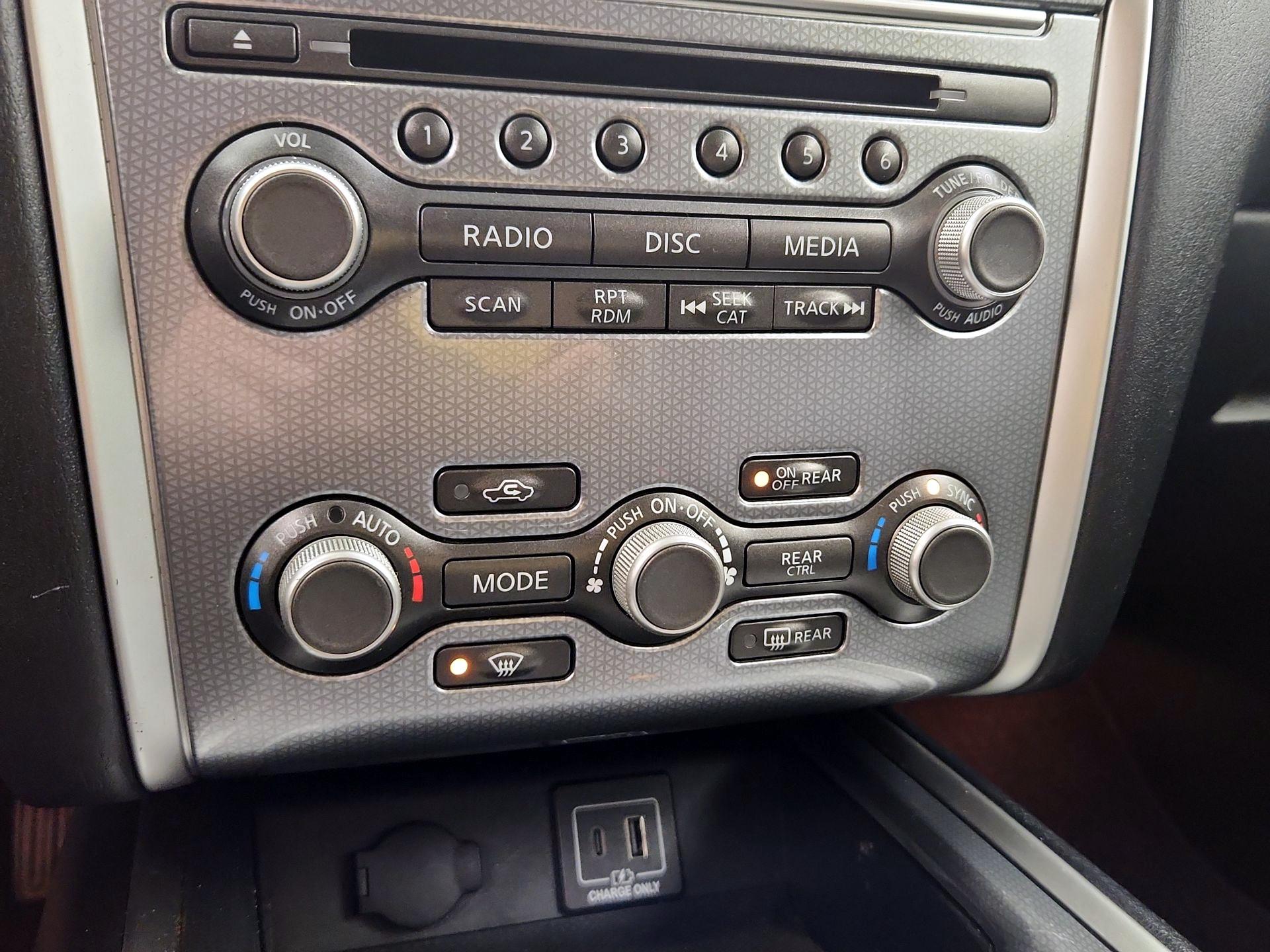 Thumbnail: 2019 Nissan Pathfinder - 17