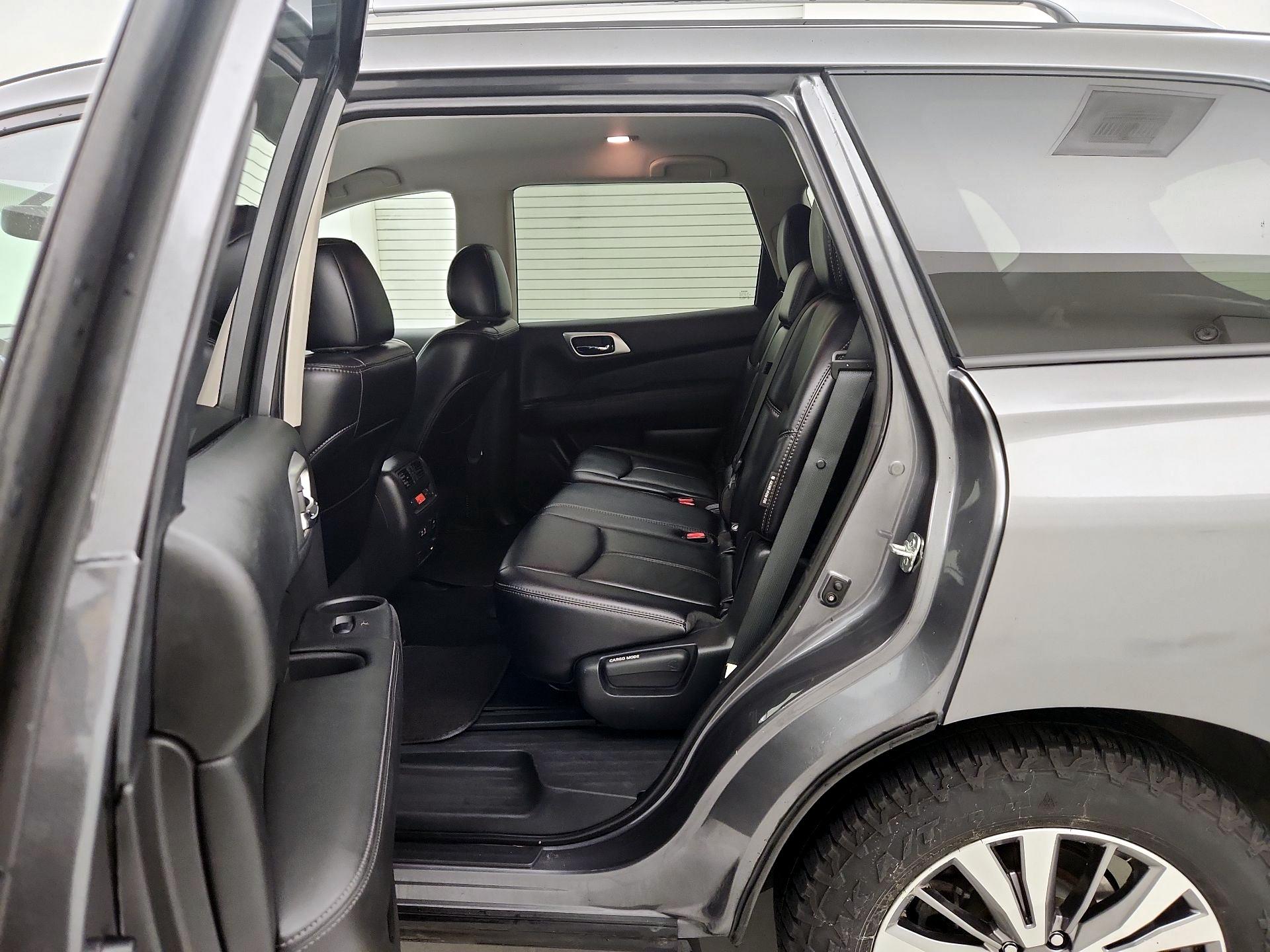 Thumbnail: 2019 Nissan Pathfinder - 20