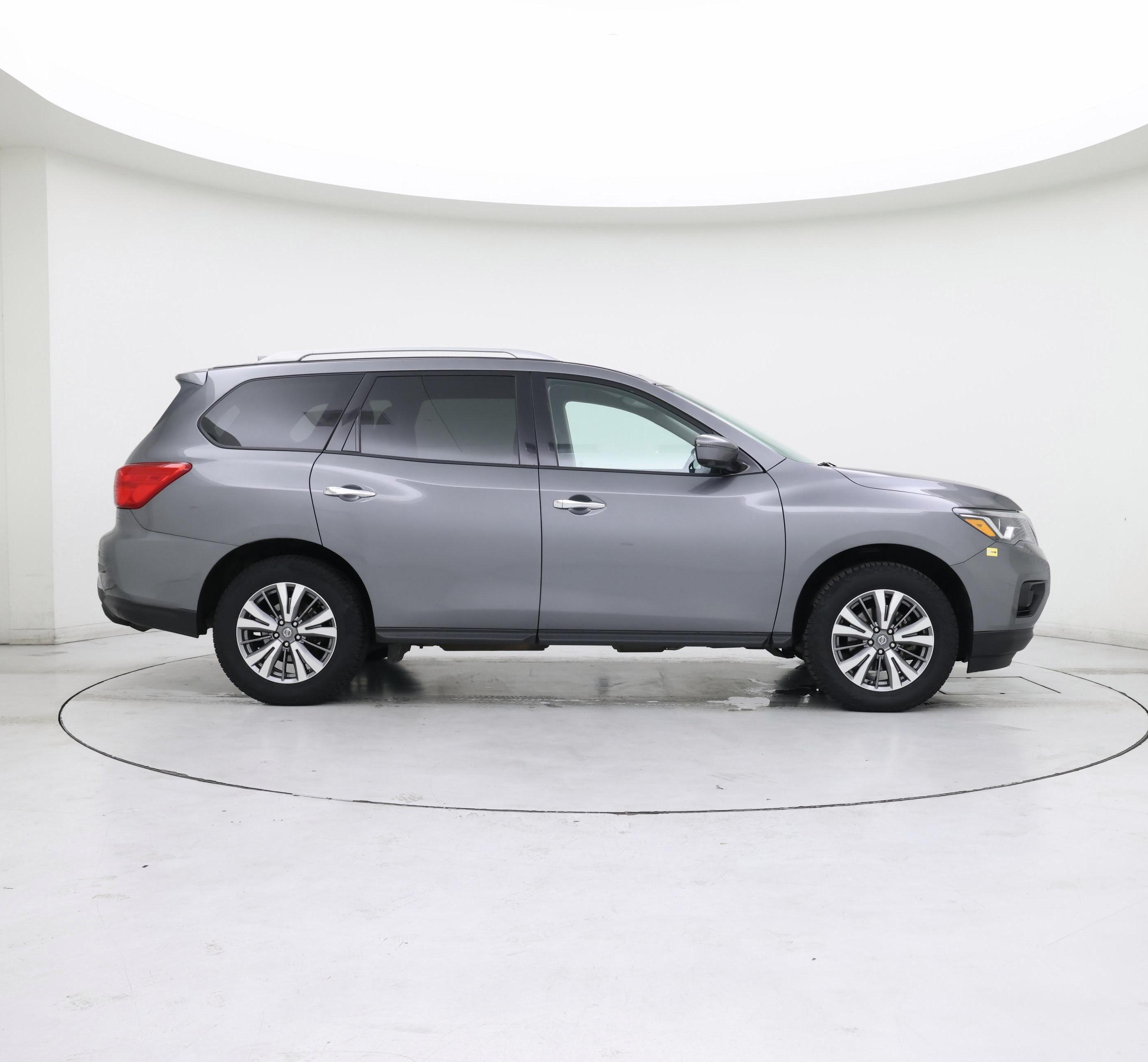 Thumbnail: 2019 Nissan Pathfinder - 7