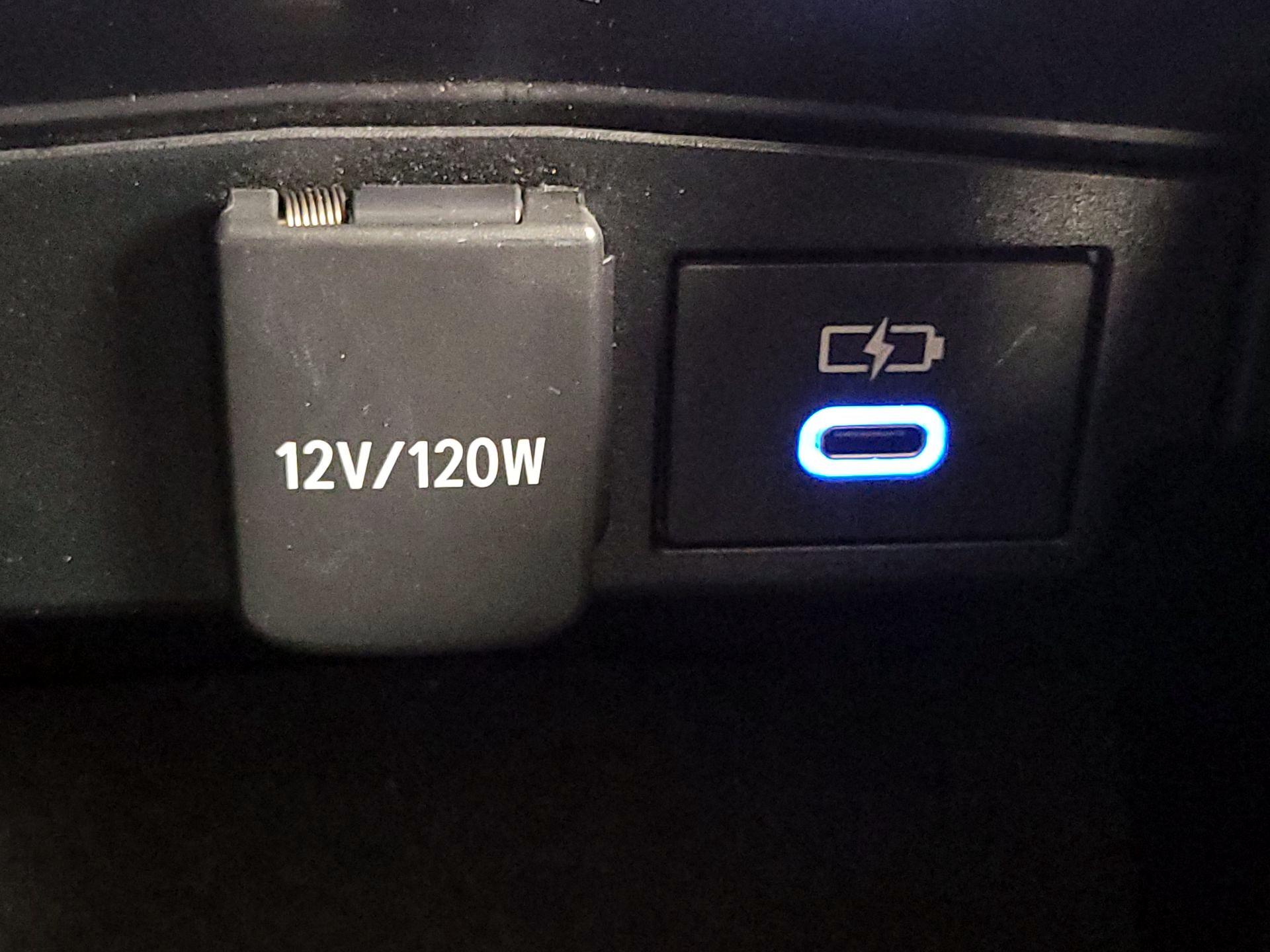 Thumbnail: 2022 Toyota Corolla - 18