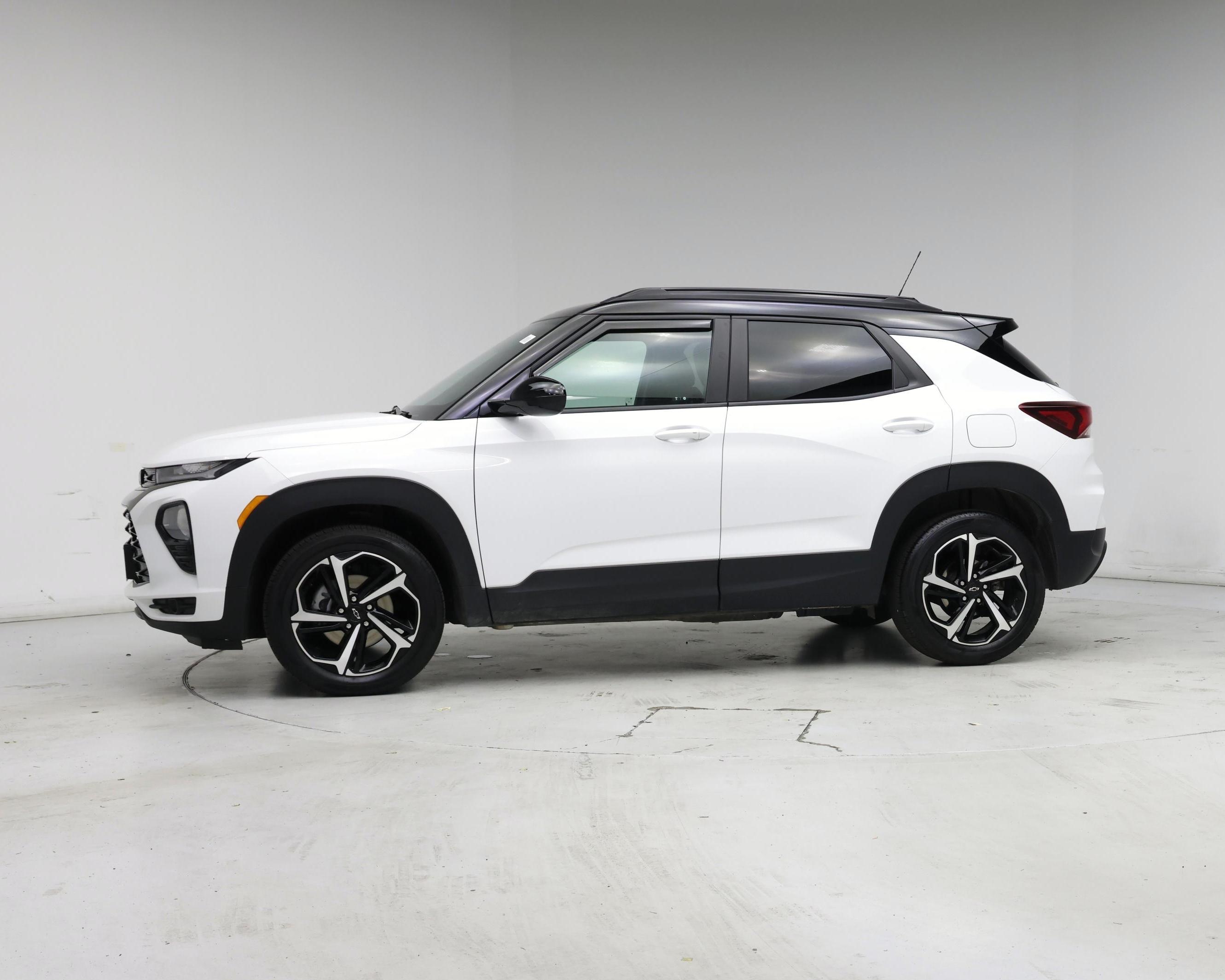 Thumbnail: 2023 Chevrolet TrailBlazer - 3