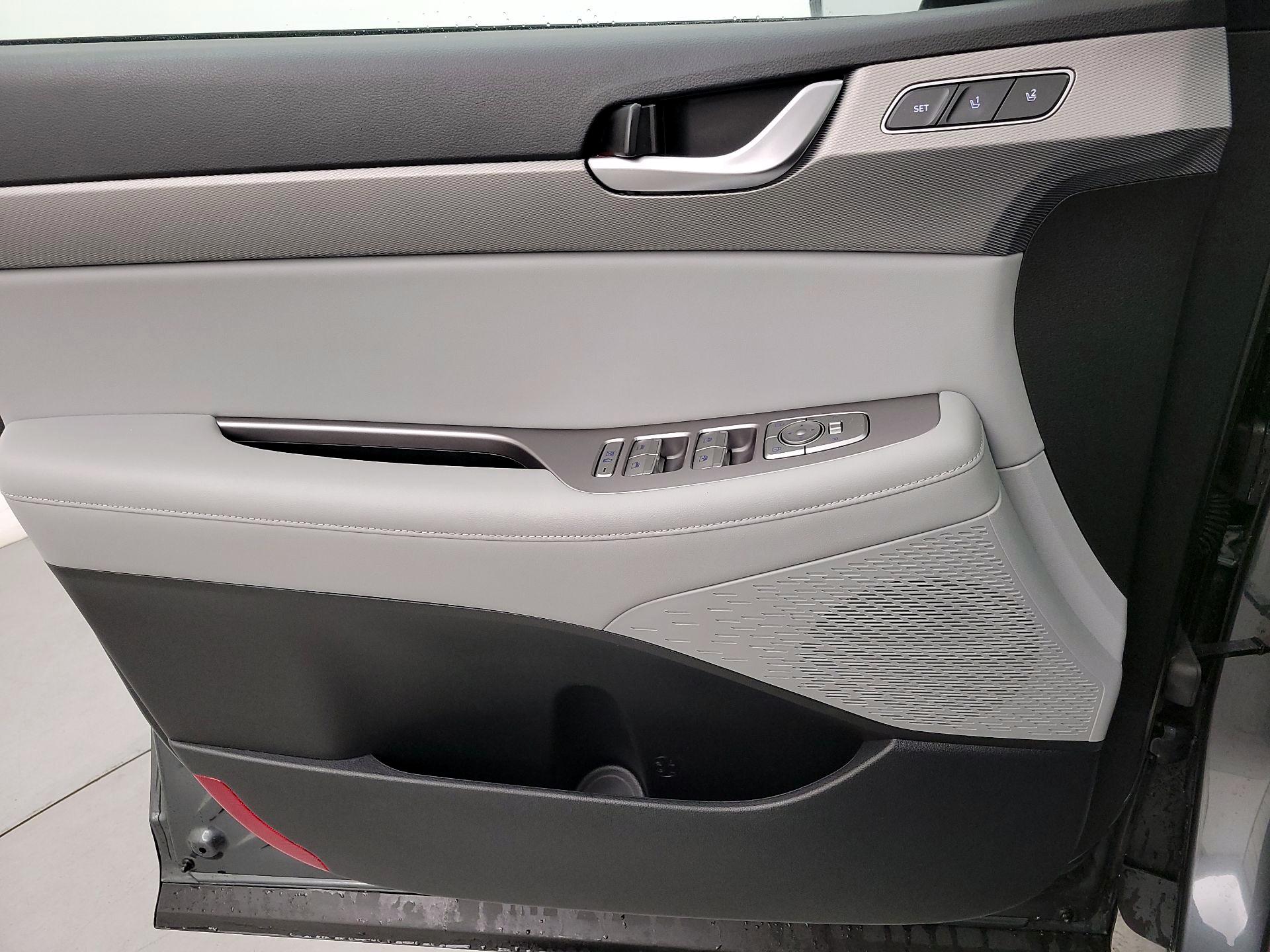 Thumbnail: 2021 Hyundai Palisade - 12