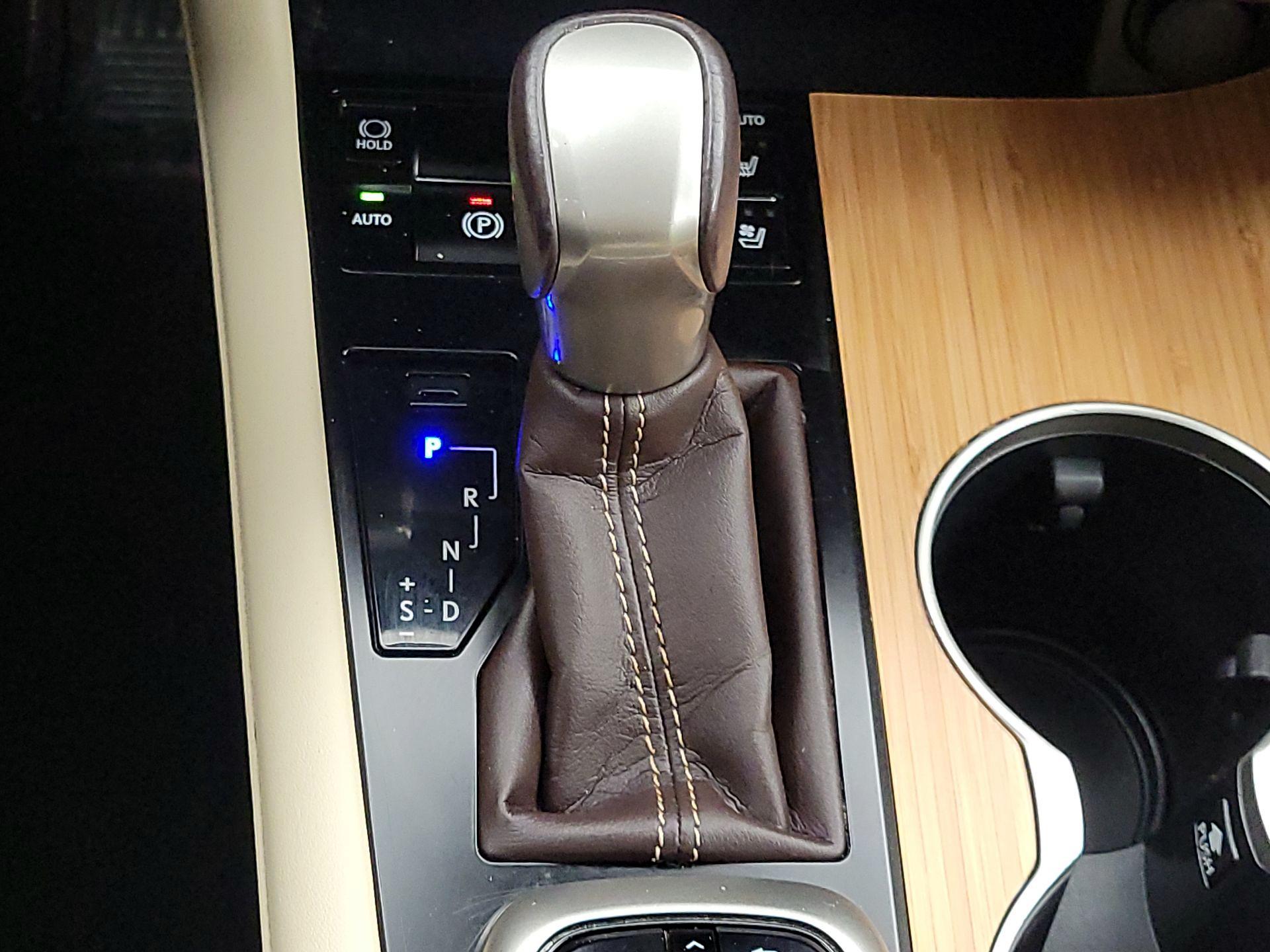 Thumbnail: 2017 Lexus RX - 18