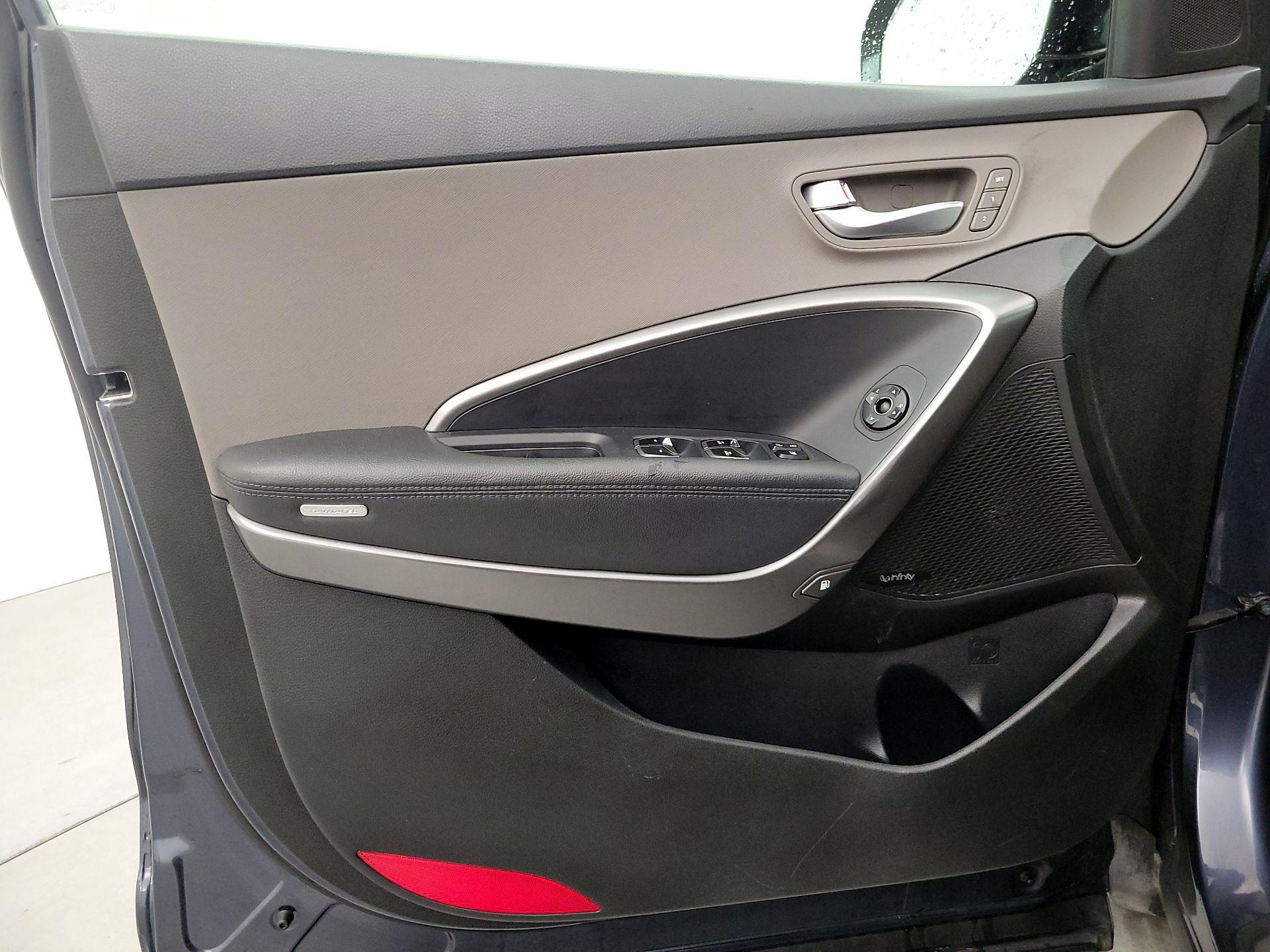 Thumbnail: 2018 Hyundai Santa Fe - 12