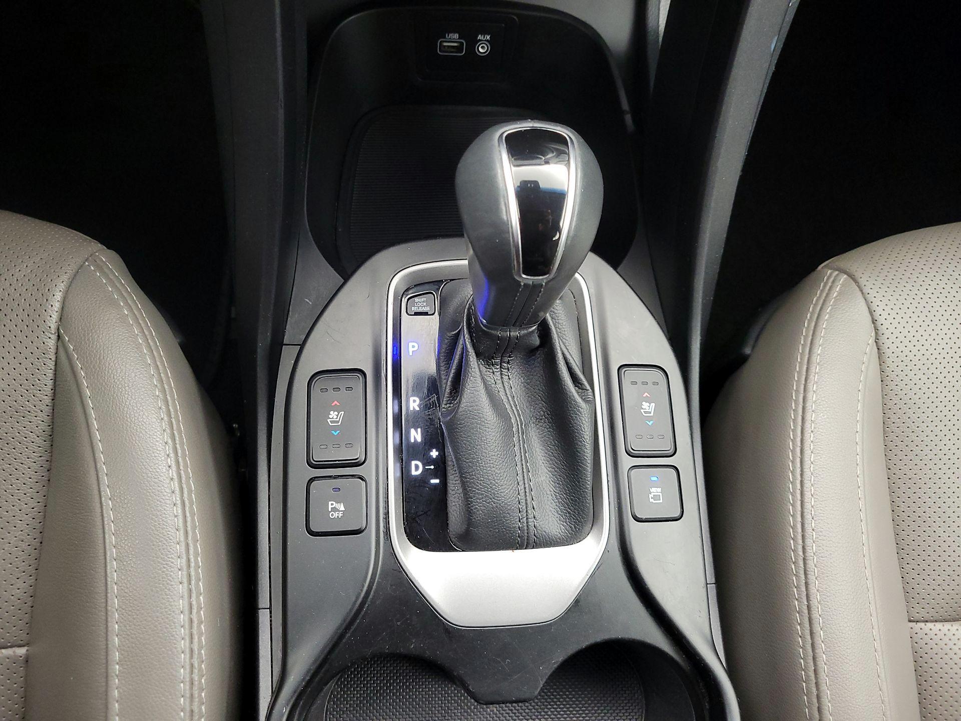 Thumbnail: 2018 Hyundai Santa Fe - 18