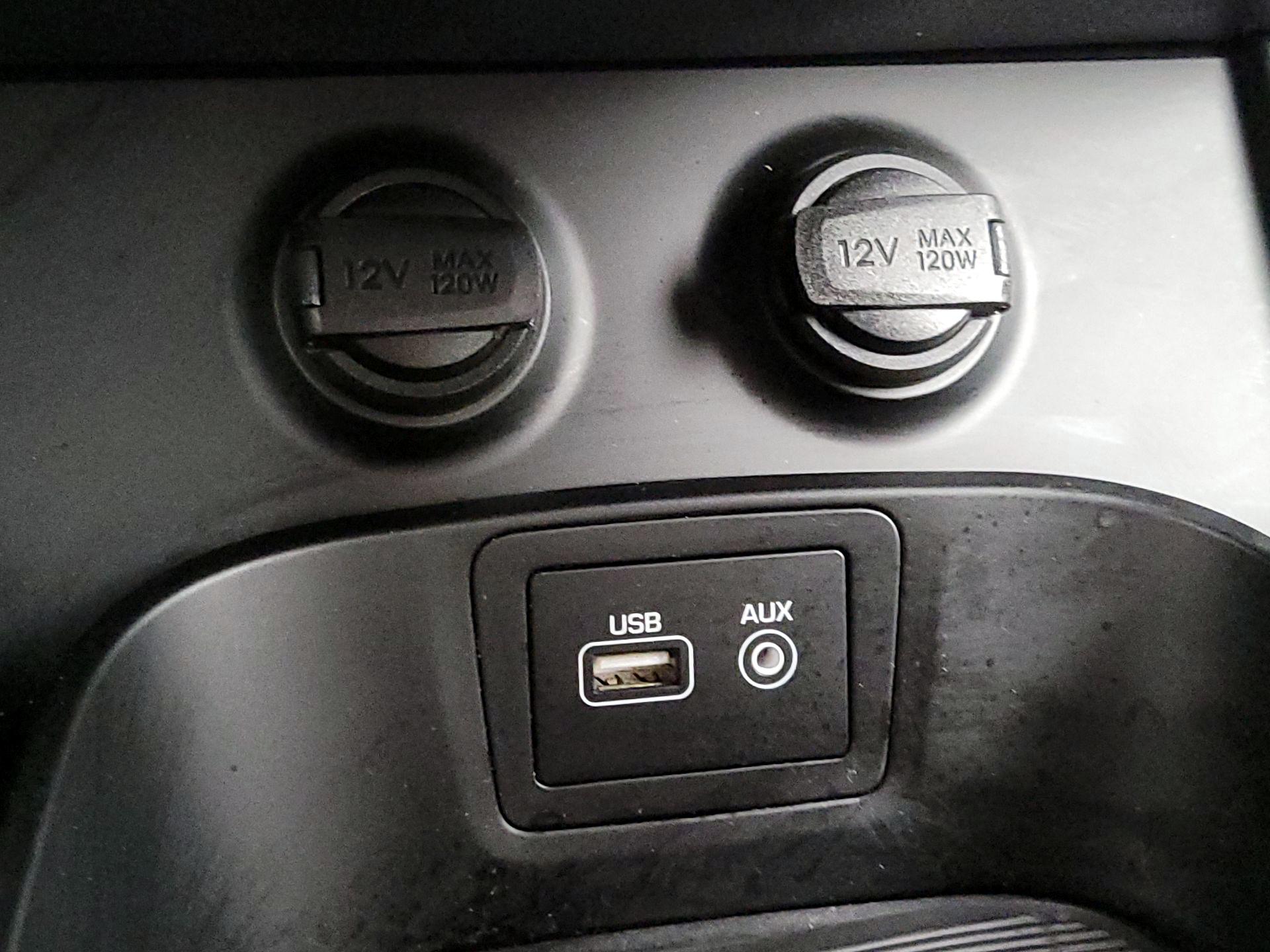 Thumbnail: 2018 Hyundai Santa Fe - 19