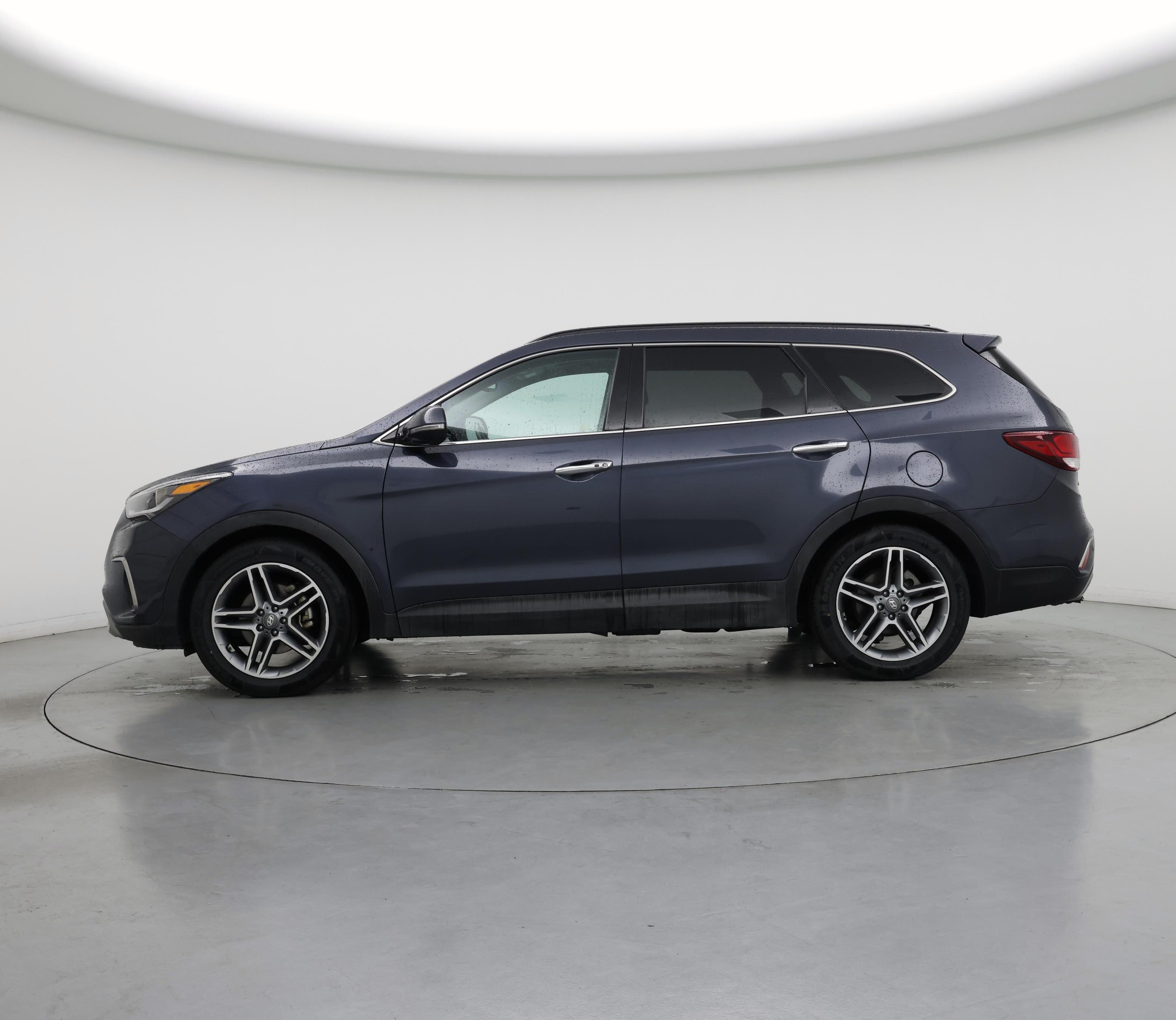 Thumbnail: 2018 Hyundai Santa Fe - 3