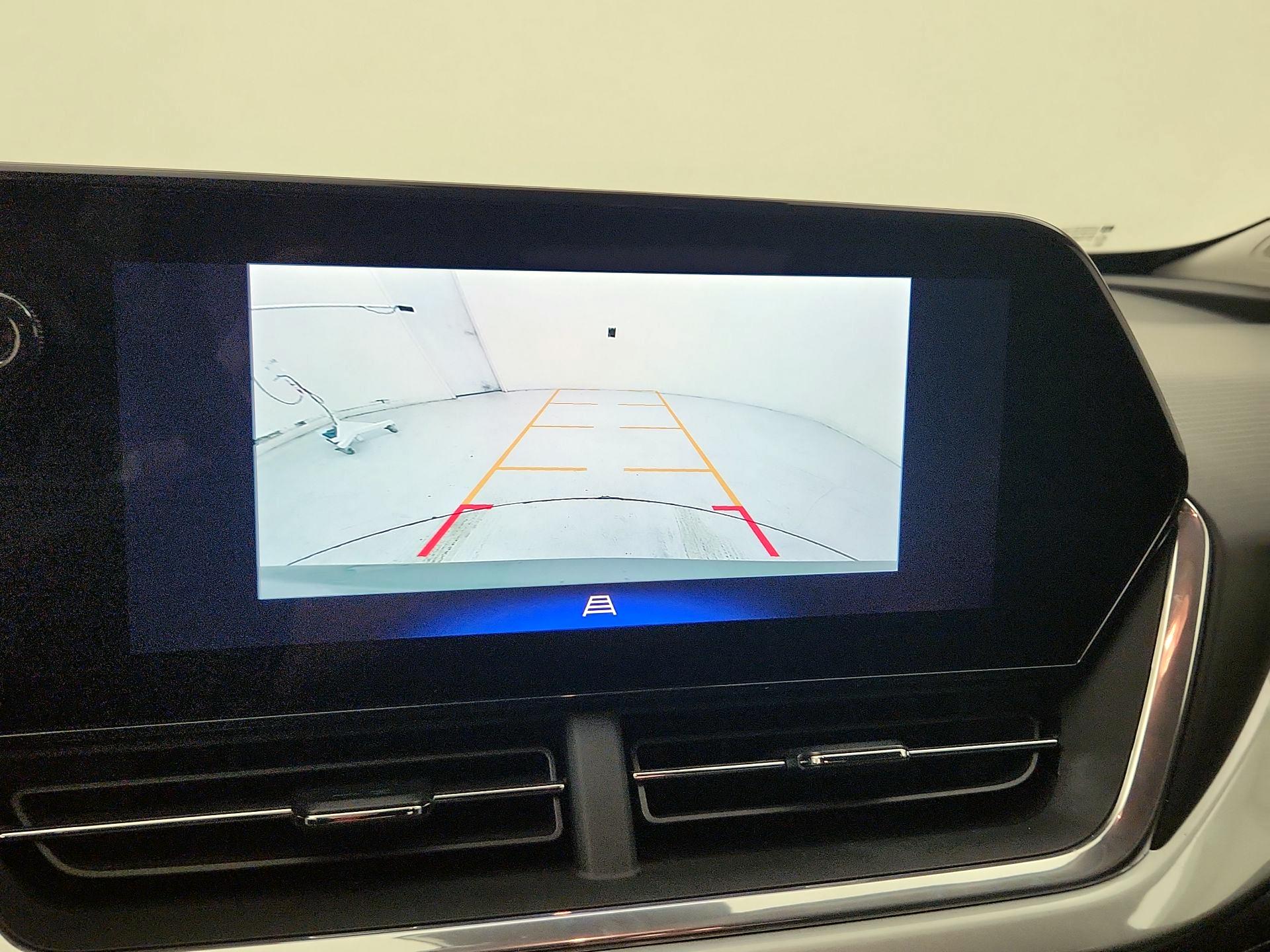 Thumbnail: 2024 Chevrolet Trax - 14