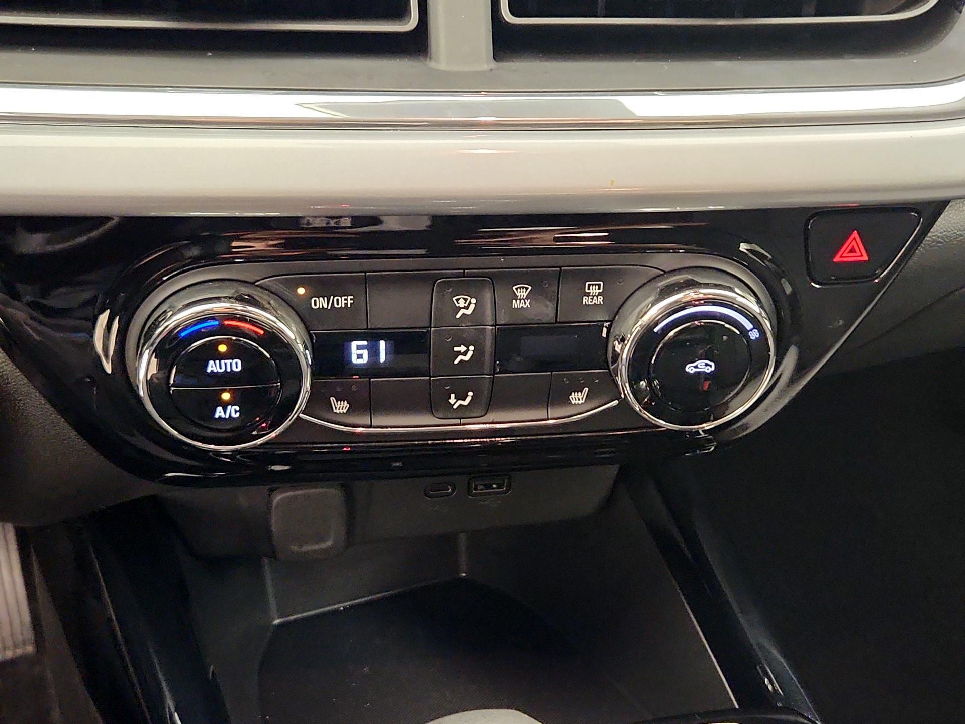 Thumbnail: 2024 Chevrolet Trax - 16