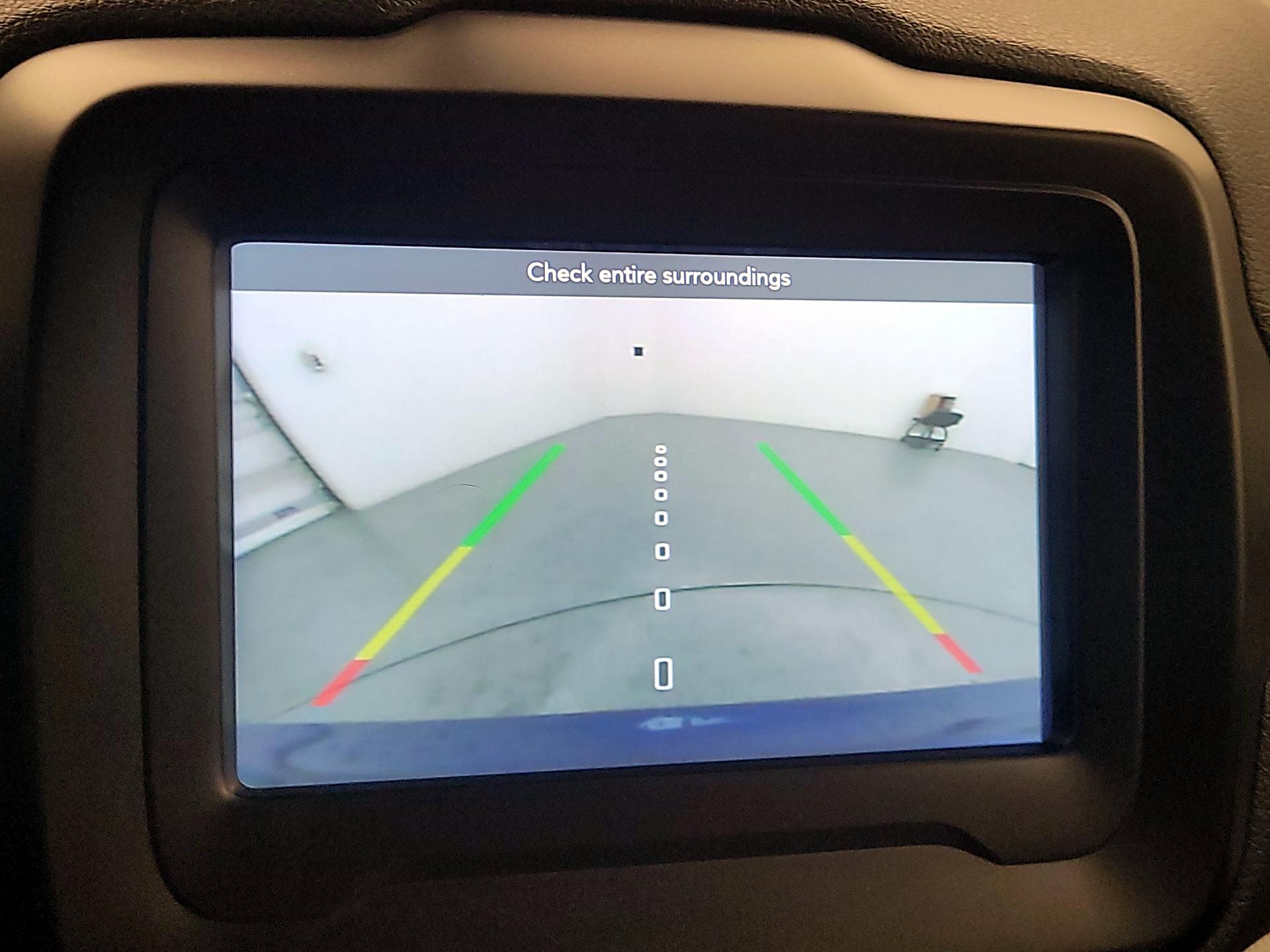 Thumbnail: 2021 Jeep Renegade - 14