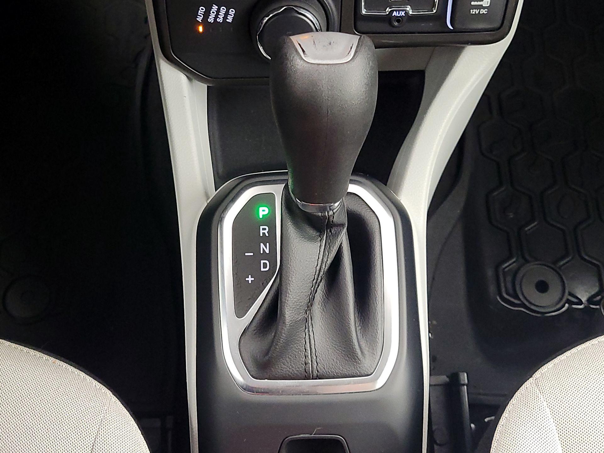 Thumbnail: 2021 Jeep Renegade - 17