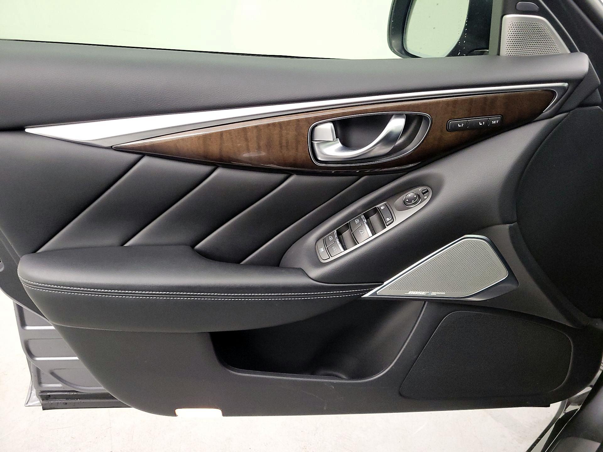 Thumbnail: 2017 INFINITI Q50 - 12