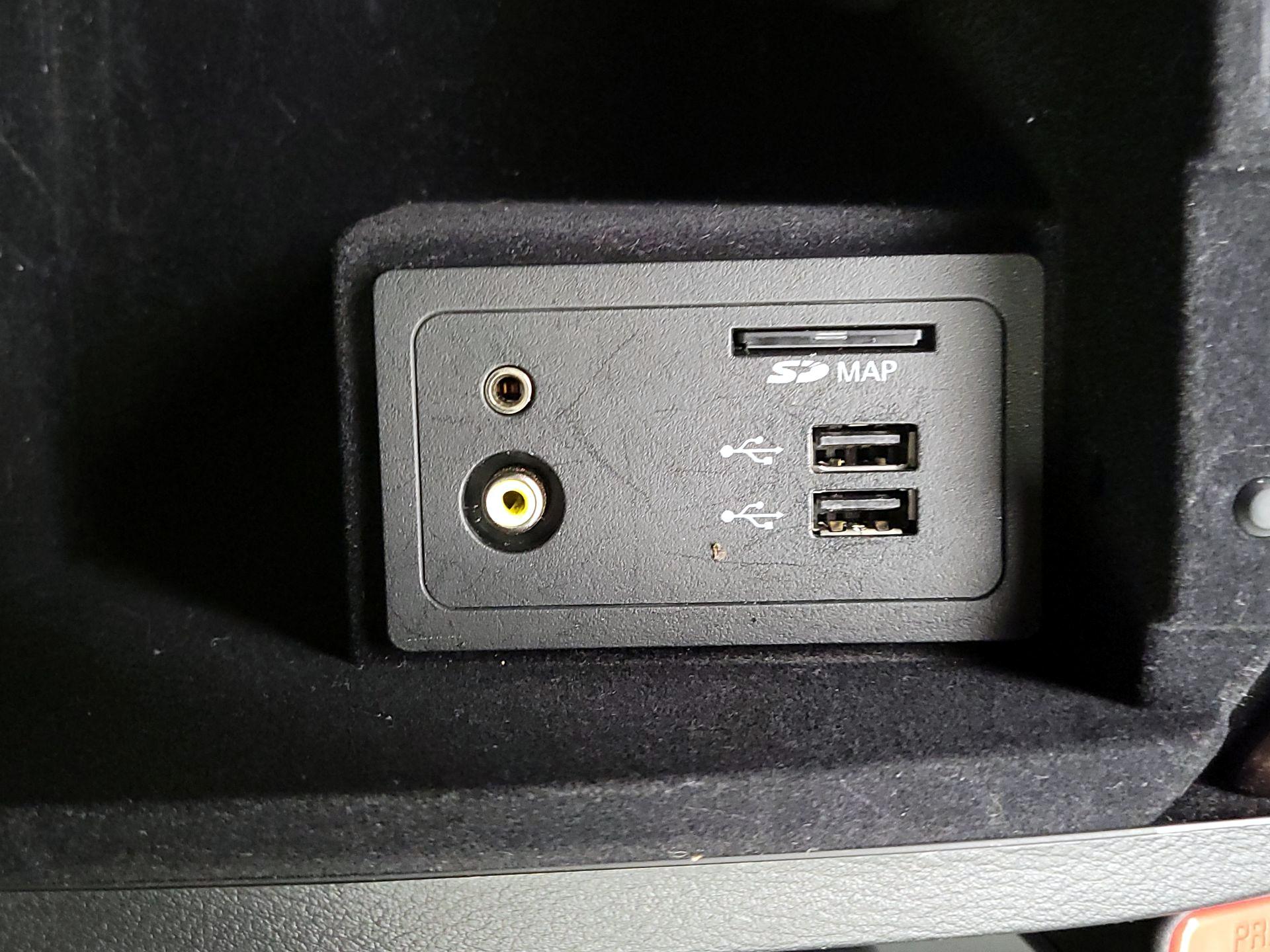 Thumbnail: 2017 INFINITI Q50 - 19