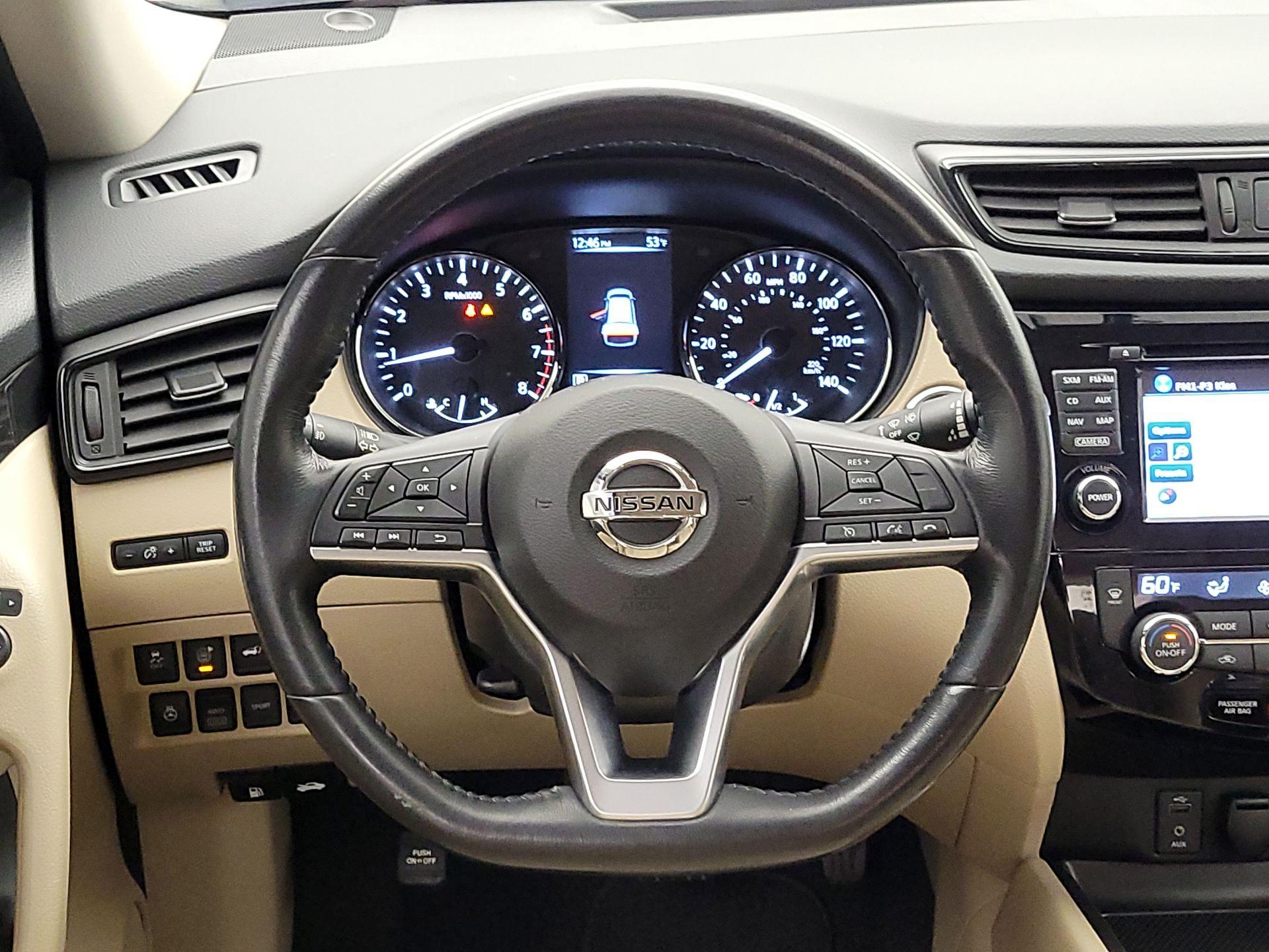 Thumbnail: 2017 Nissan Rogue - 10