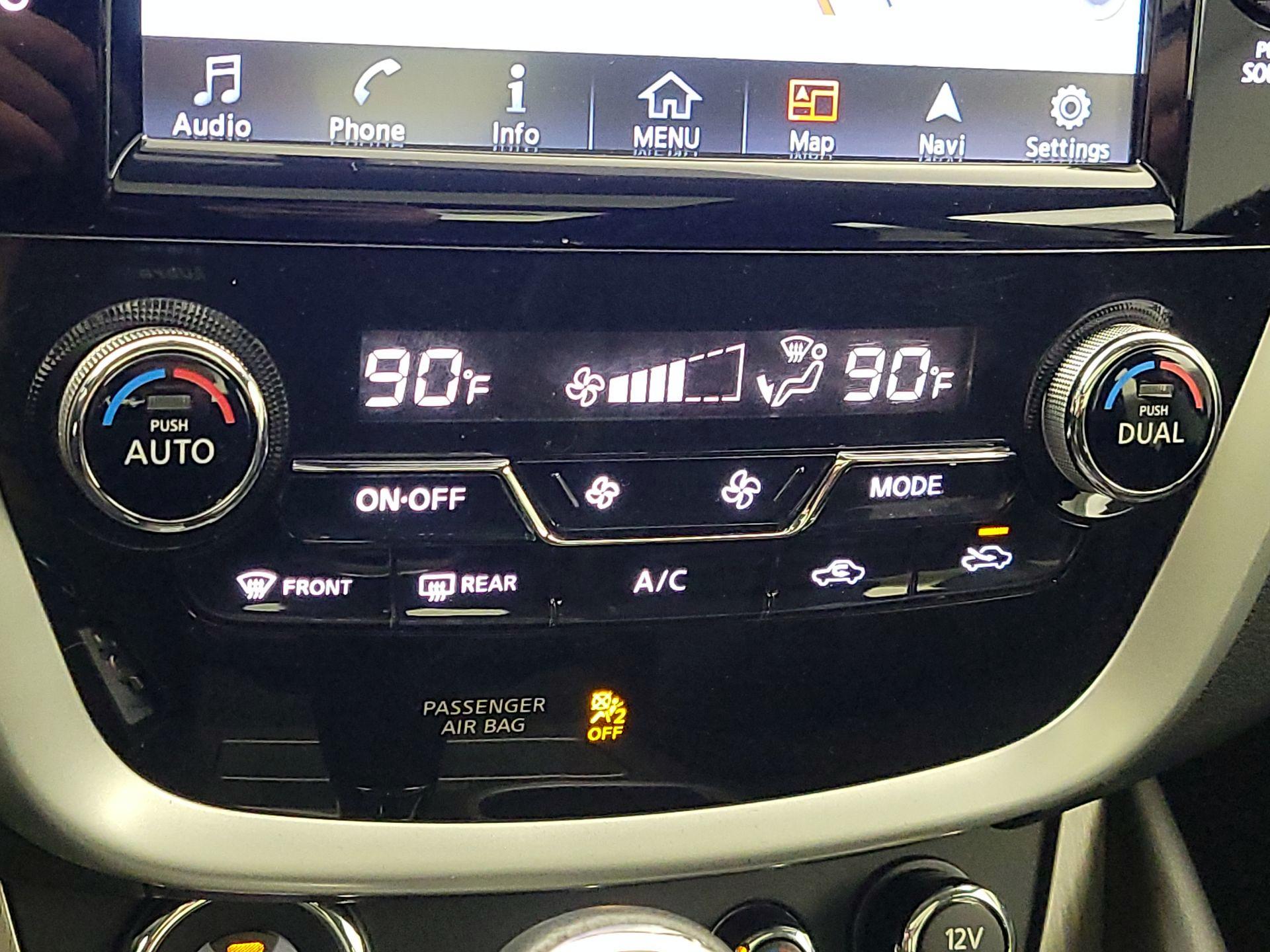 Thumbnail: 2016 Nissan Murano - 17
