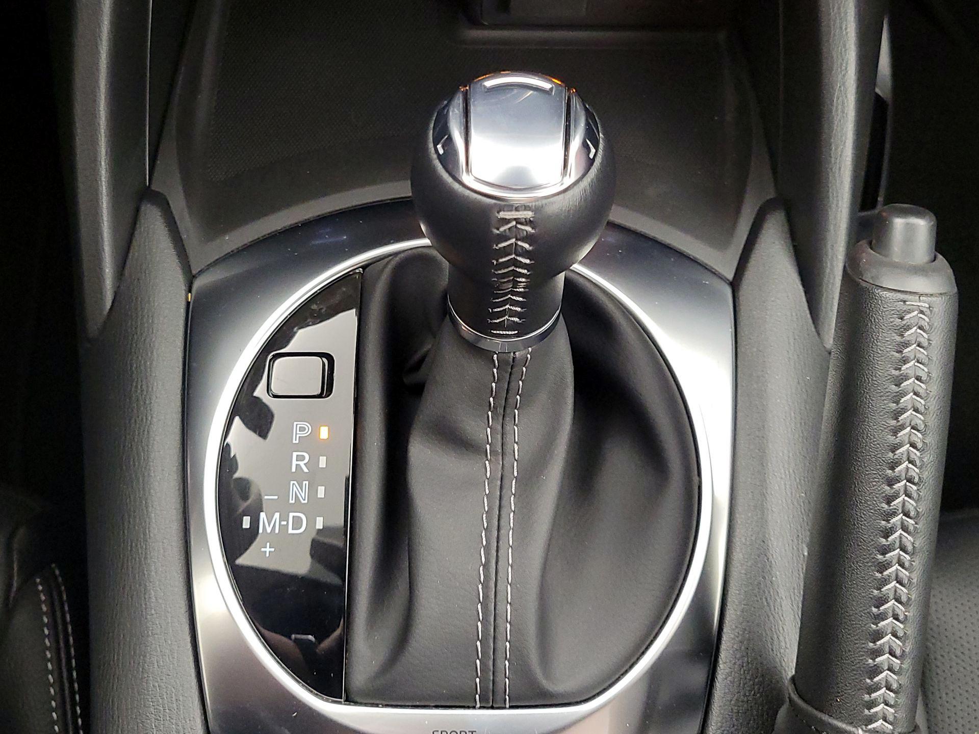 Thumbnail: 2021 Mazda MX-5 Miata - 17