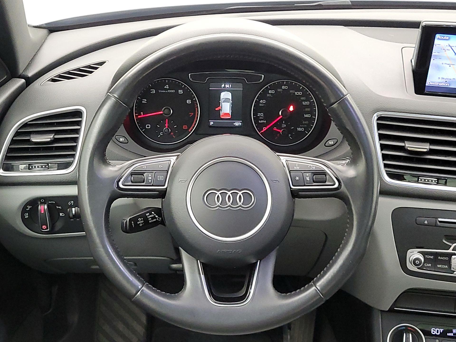 Thumbnail: 2016 Audi Q3 - 10