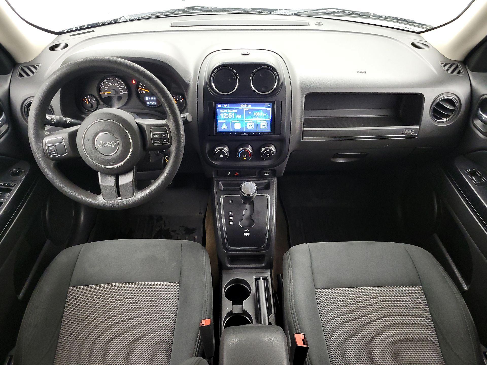 Thumbnail: 2016 Jeep Patriot - 9